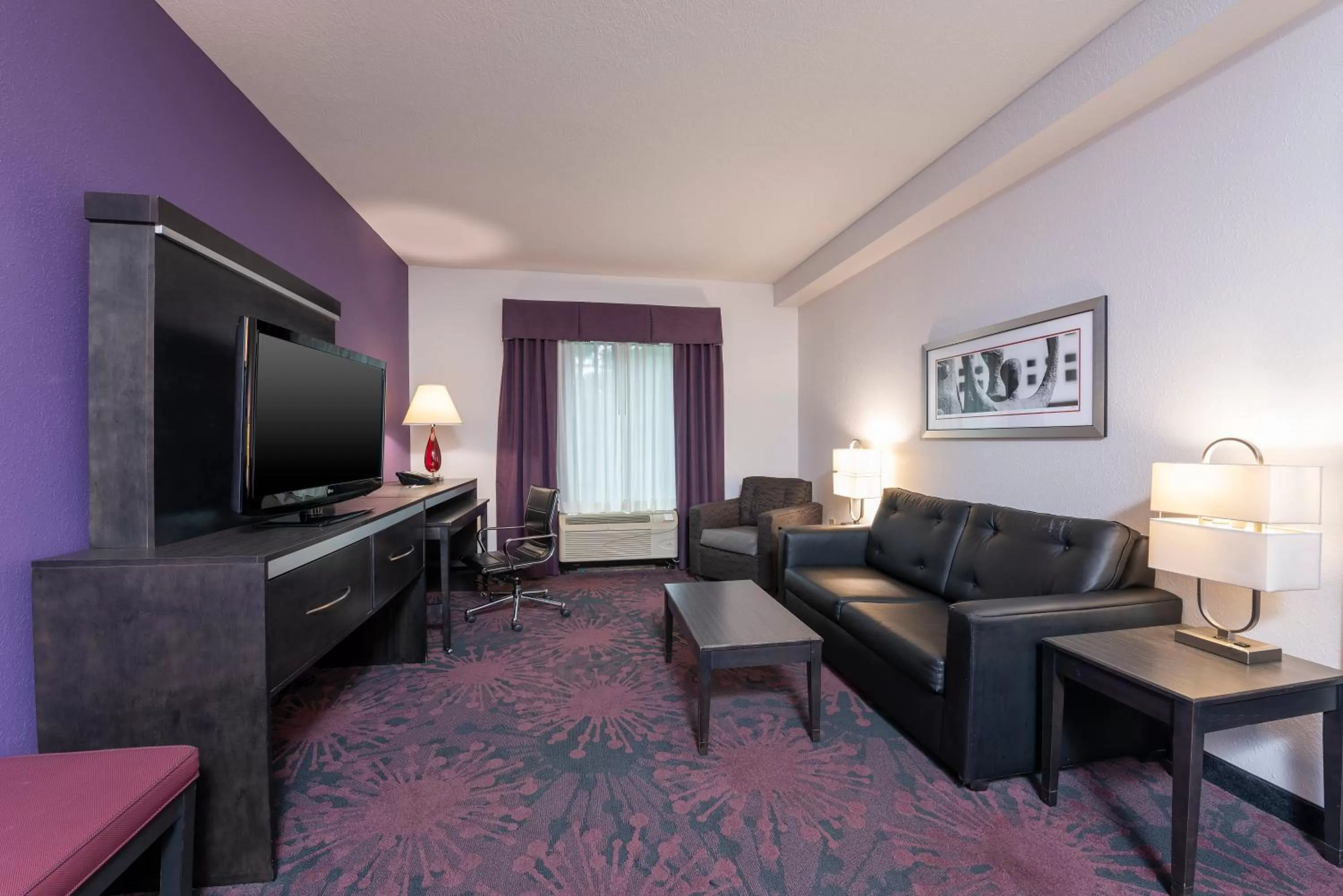 Executive Suite - Non Smoking in Holiday Inn Express & Suites Columbus - Polaris Parkway / COLUMBUS, an IHG Hotel