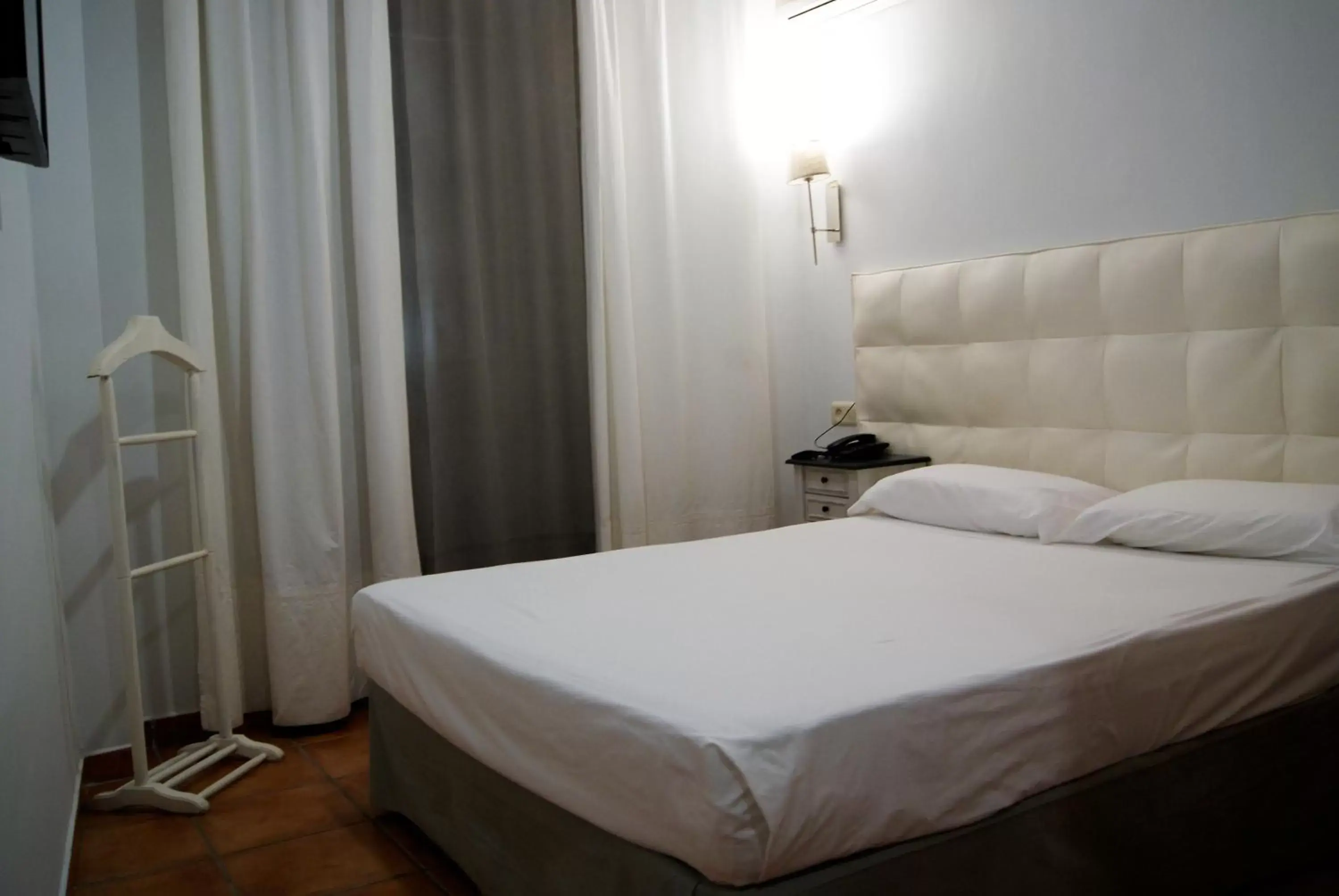 TV and multimedia, Bed in Hotel La Encomienda