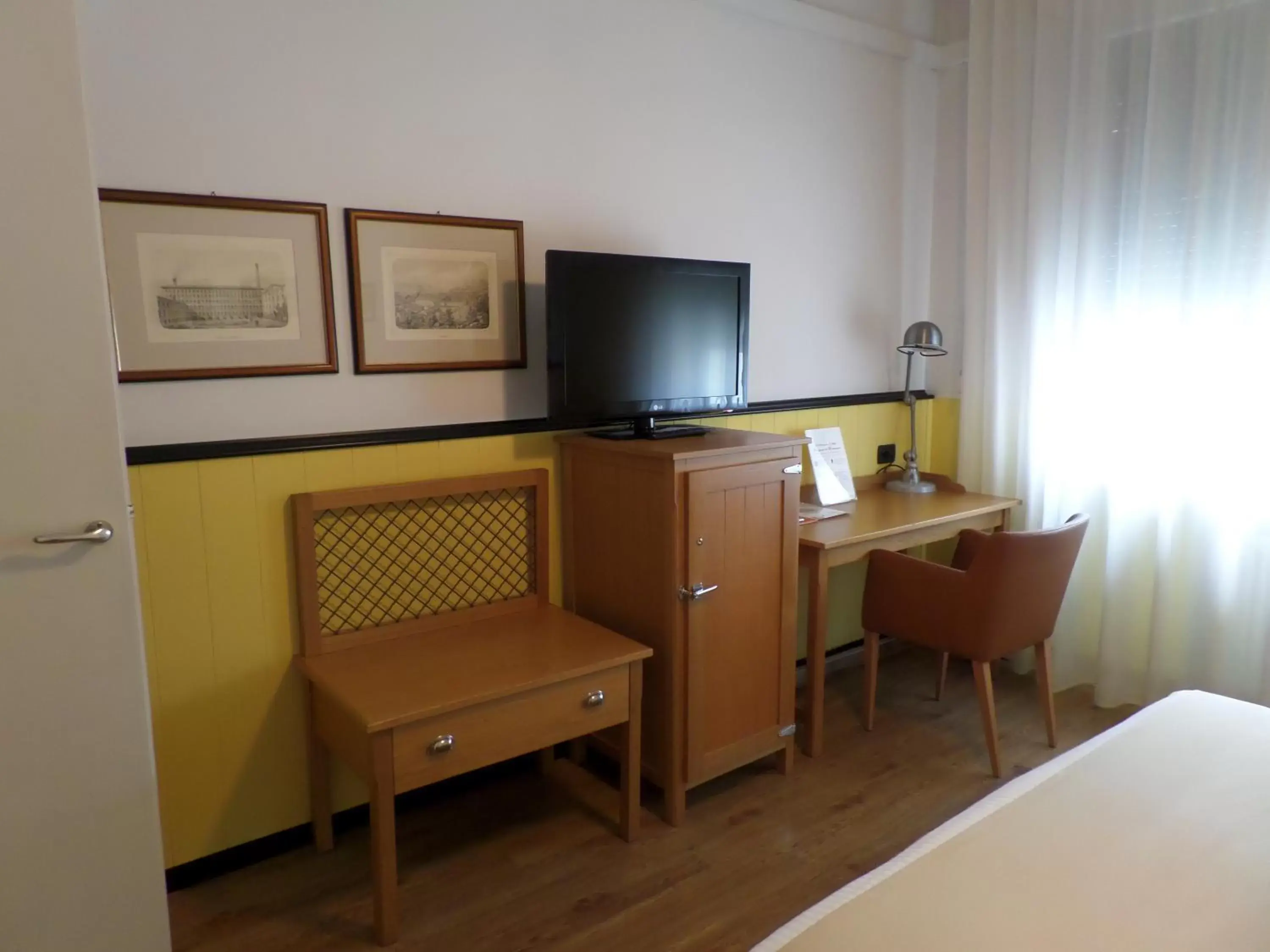 TV and multimedia, Seating Area in Hotel Miramonti