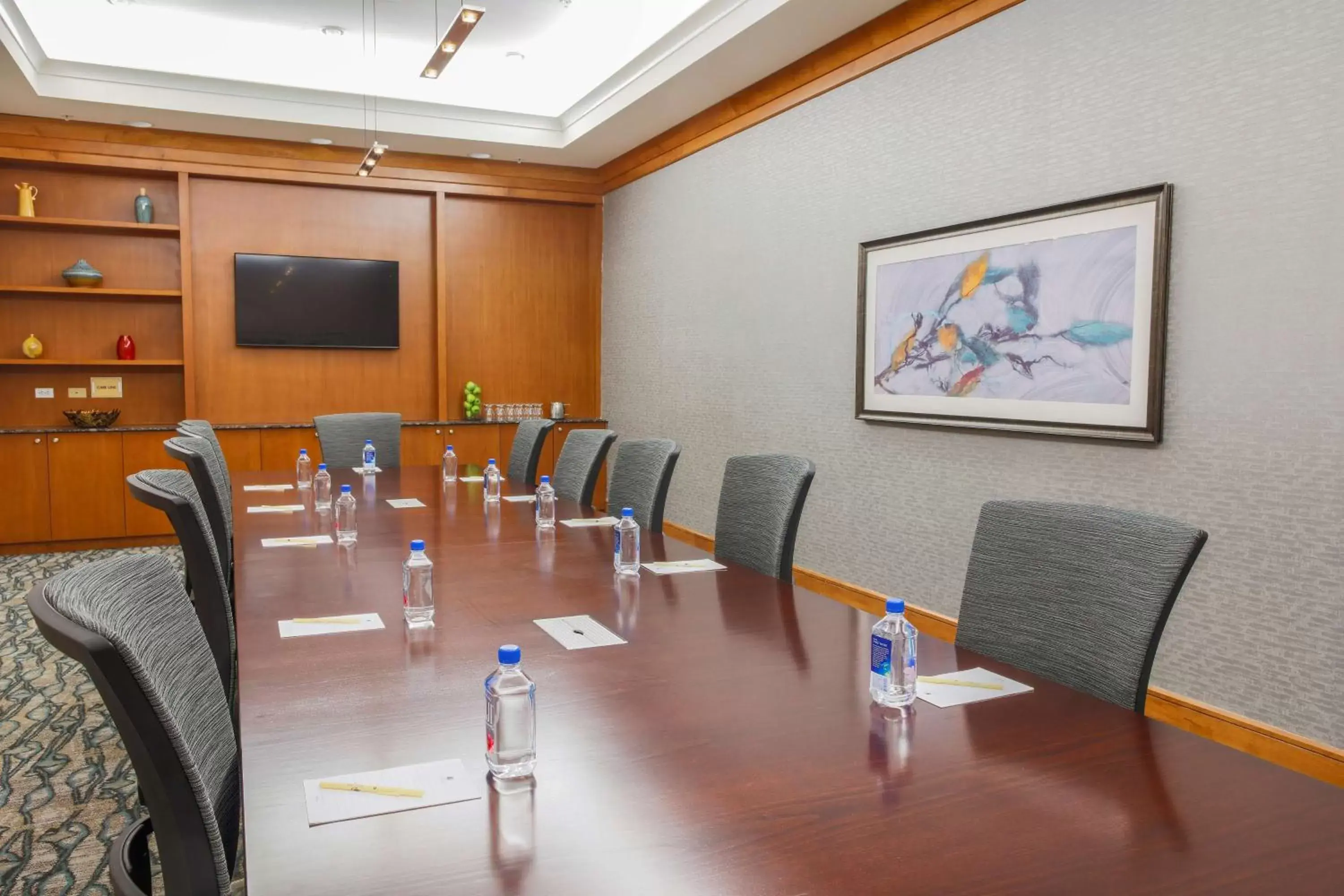 Meeting/conference room, Restaurant/Places to Eat in DoubleTree by Hilton Rochester
