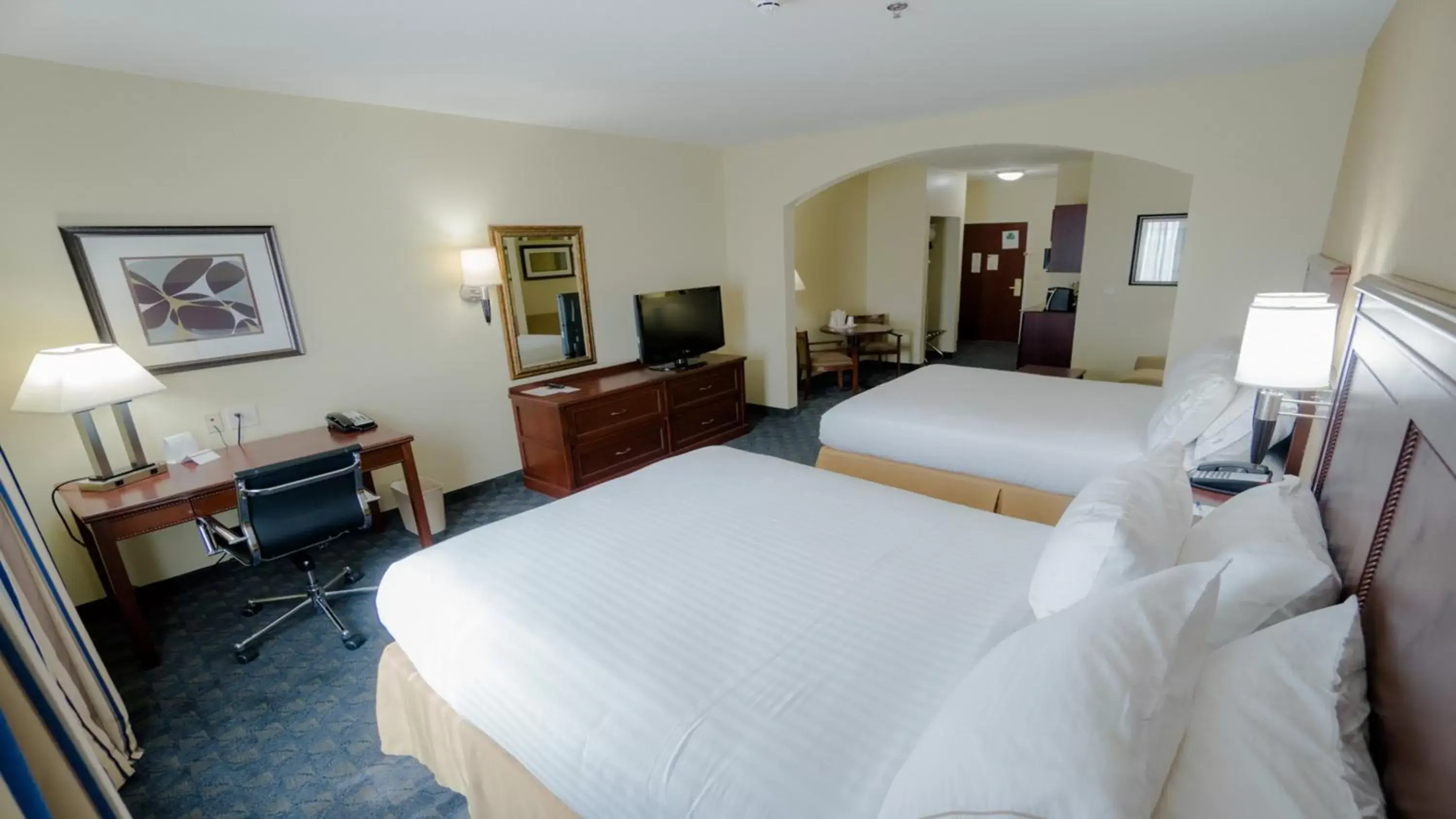 Photo of the whole room in Holiday Inn Express Hotel & Suites Pampa, an IHG Hotel