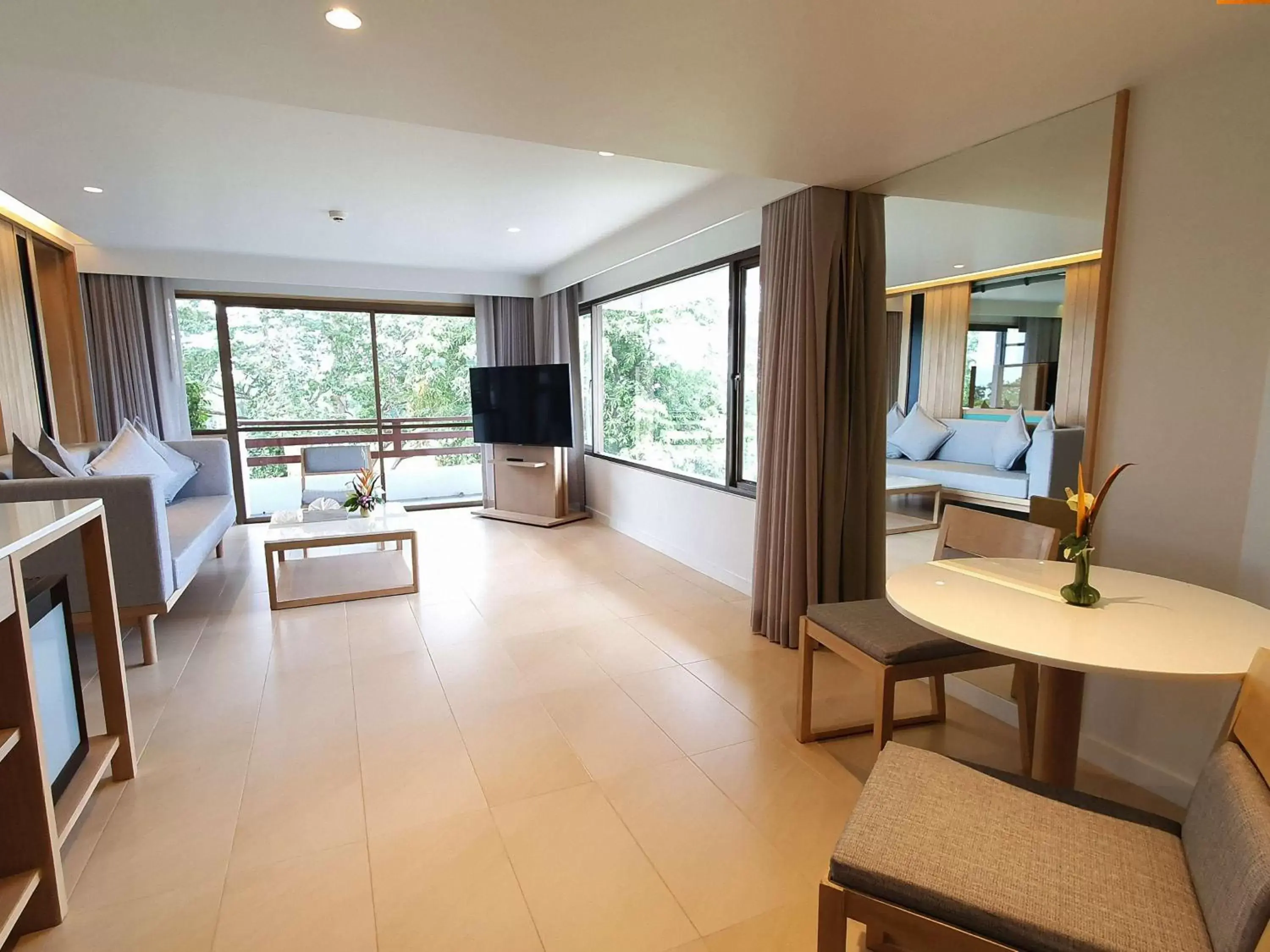 Bedroom, Seating Area in Novotel Rayong Rim Pae Resort