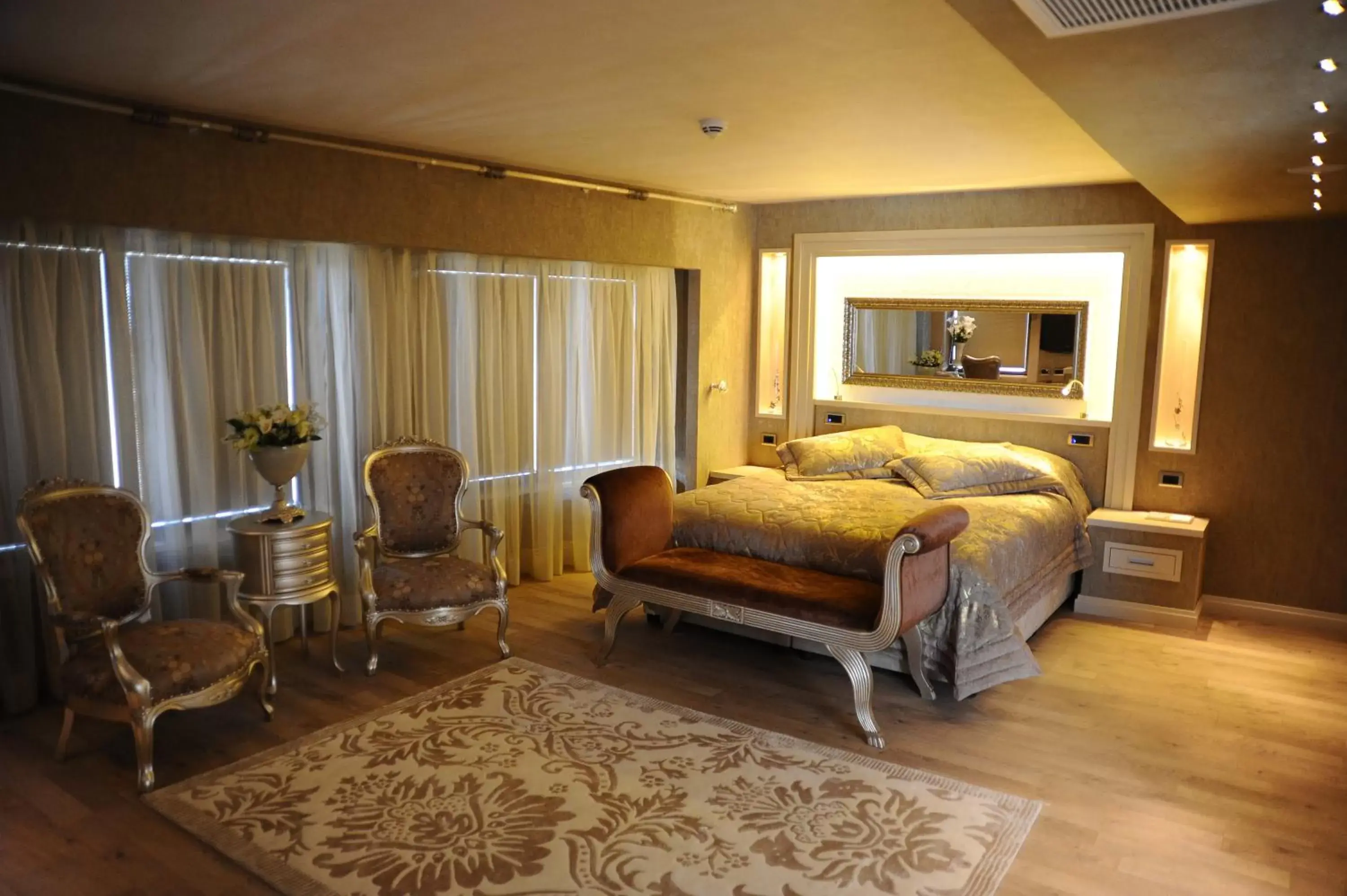 Photo of the whole room in Limak Eurasia Luxury Hotel