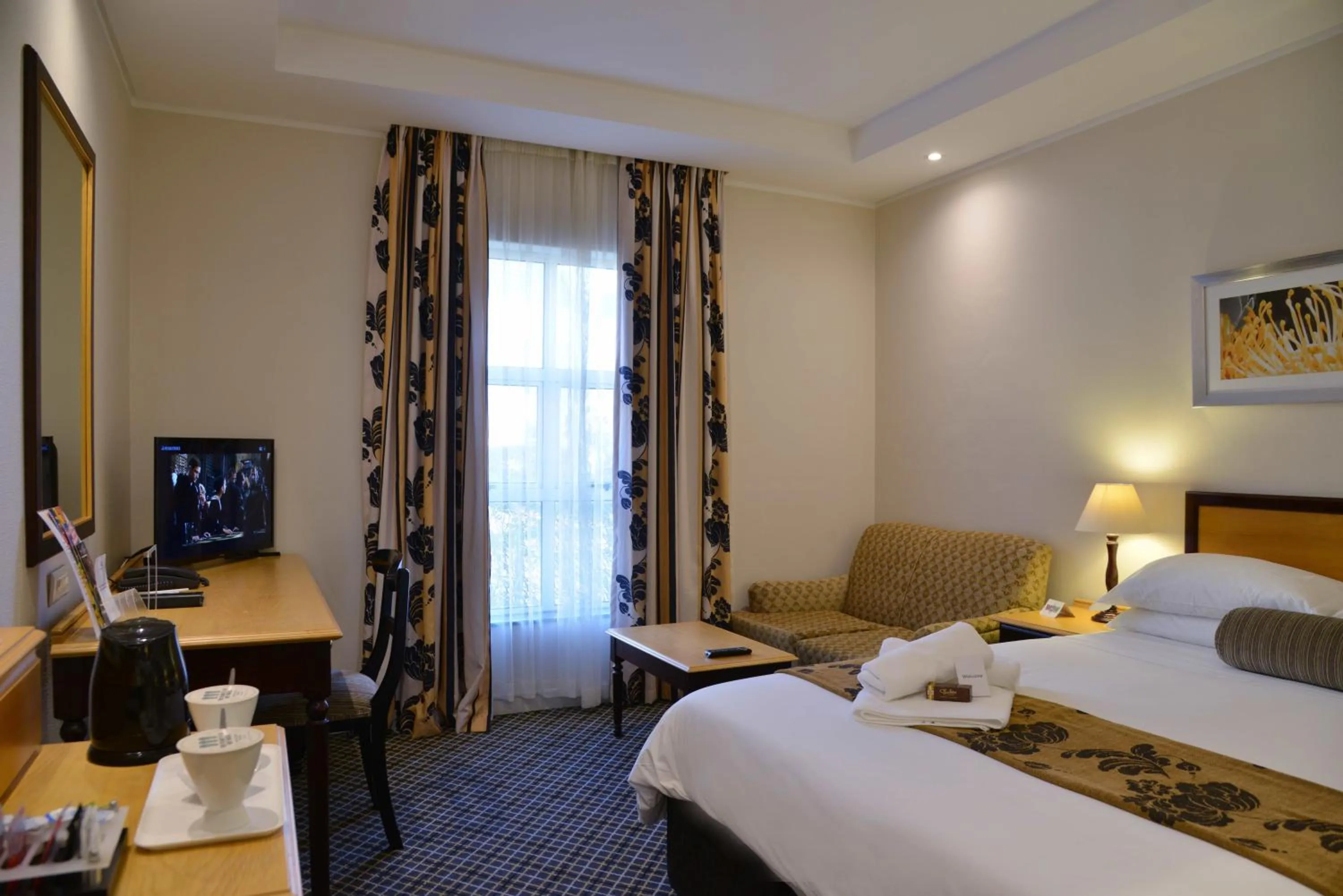 Bed in City Lodge Hotel GrandWest