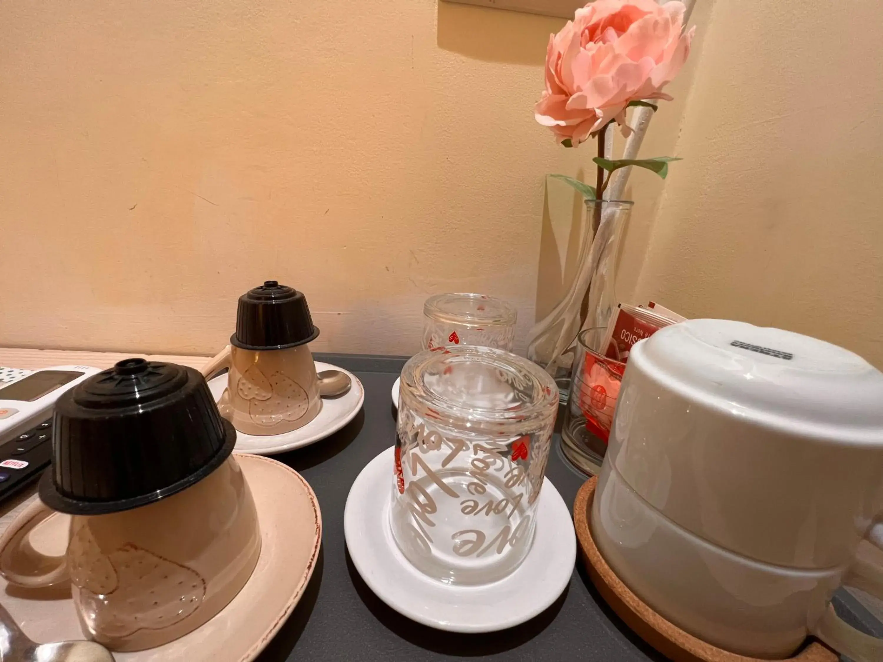 Coffee/tea facilities in Booking House Rome Coffee/tea facilities in Booking House Rome