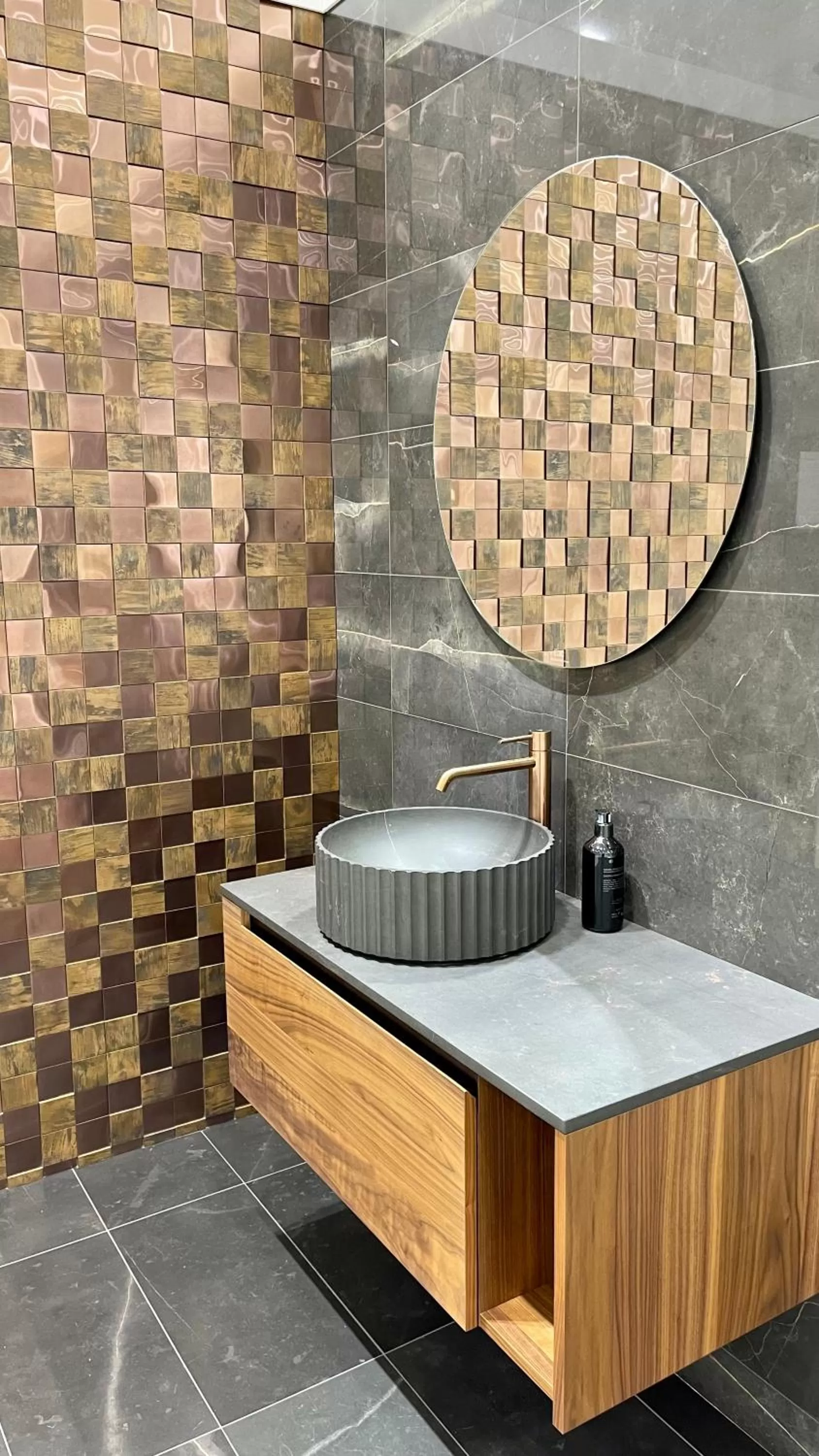 Bathroom in Luxury Apartments MONDRIAN Market Square II