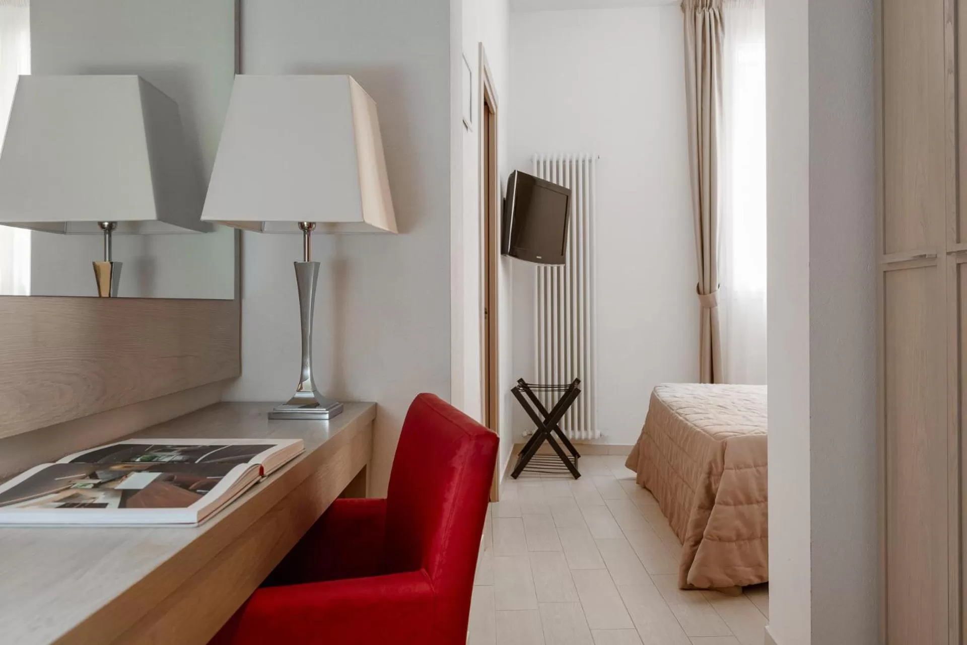 Seating area in Albergo Rossini 1936