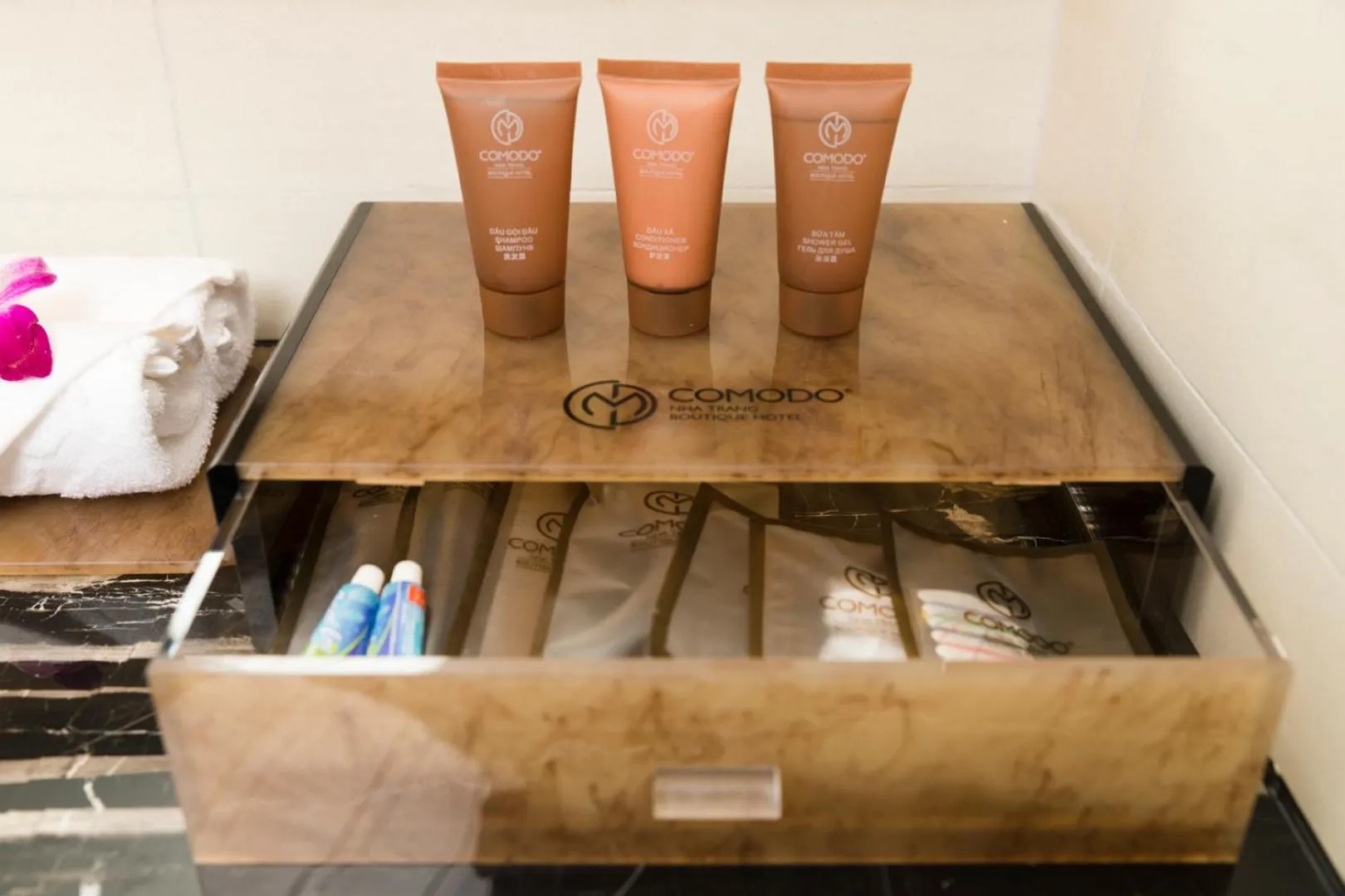 hair dresser in Comodo Nha Trang Hotel