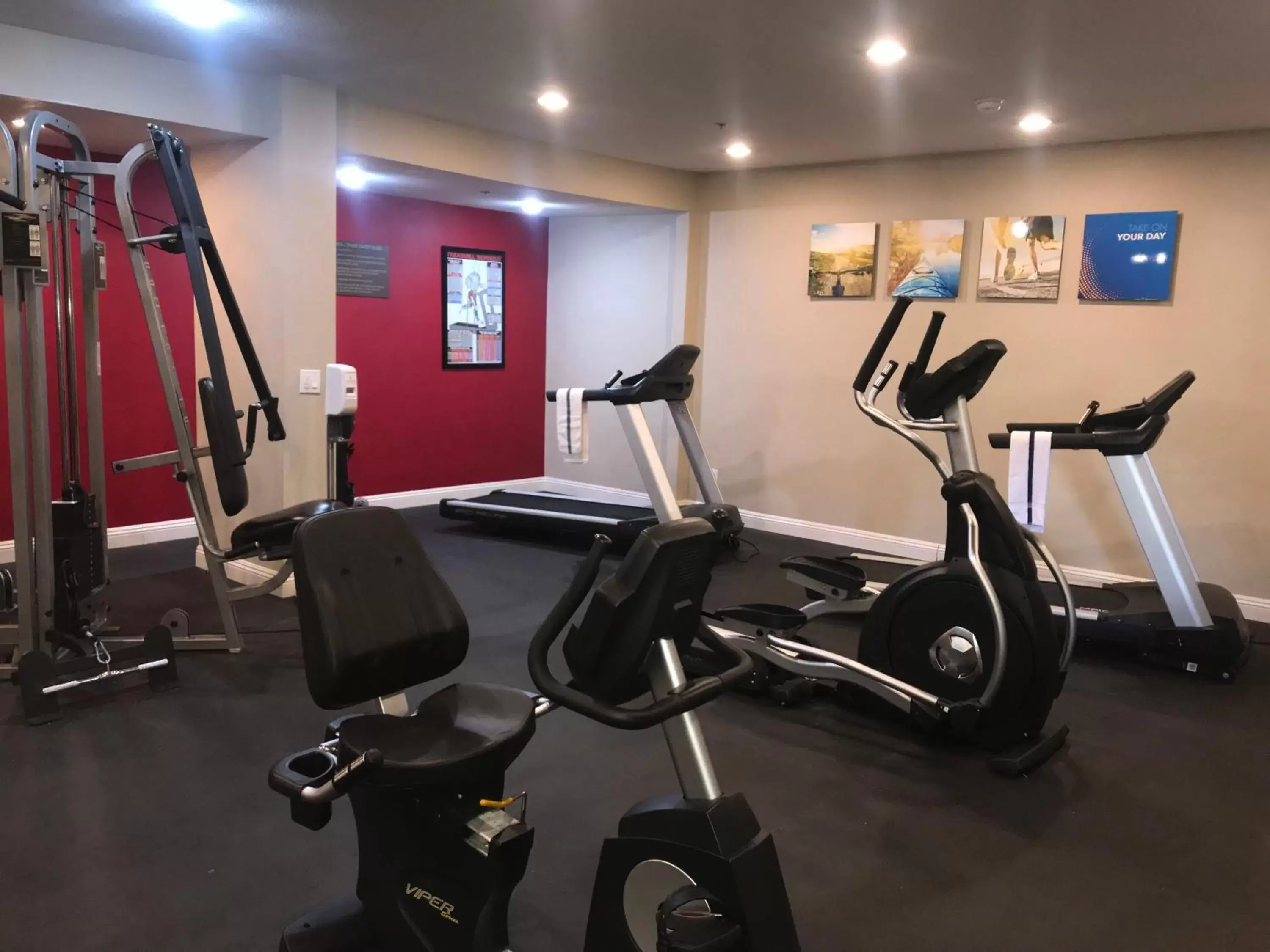 Activities, Fitness Center/Facilities in Comfort Inn & Suites Orange County John Wayne Airport