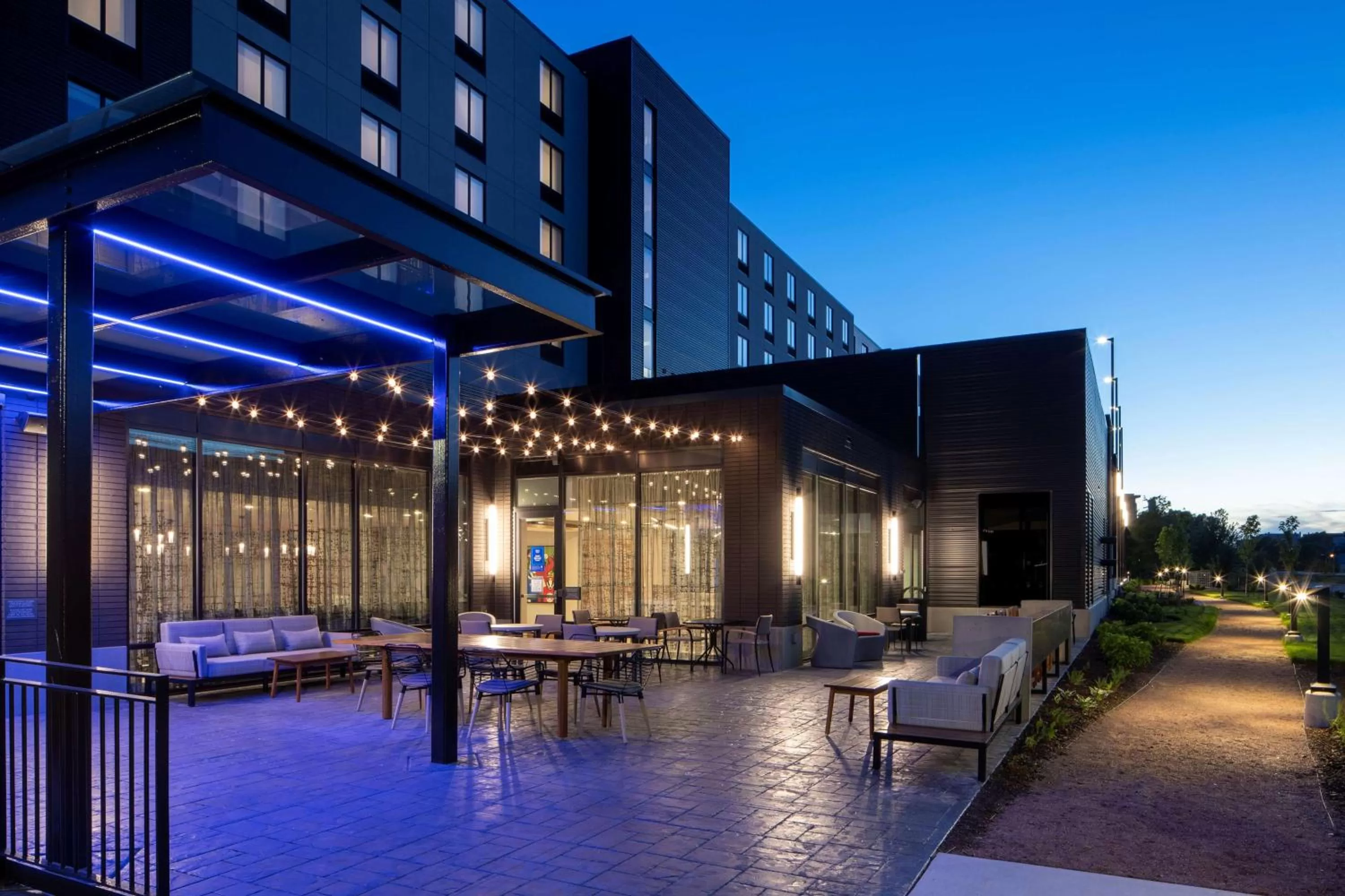 Restaurant/places to eat in Hilton Garden Inn Madison Downtown, WI