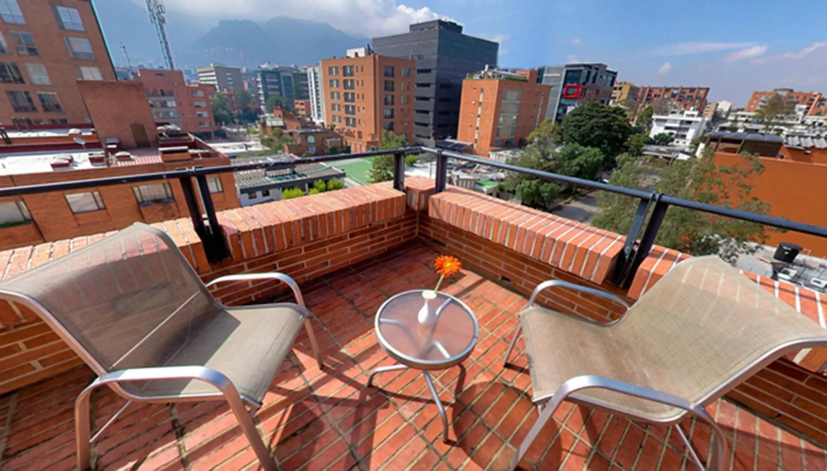 Balcony/Terrace in Hotel Madisson Inn Luxury By GEH Suites