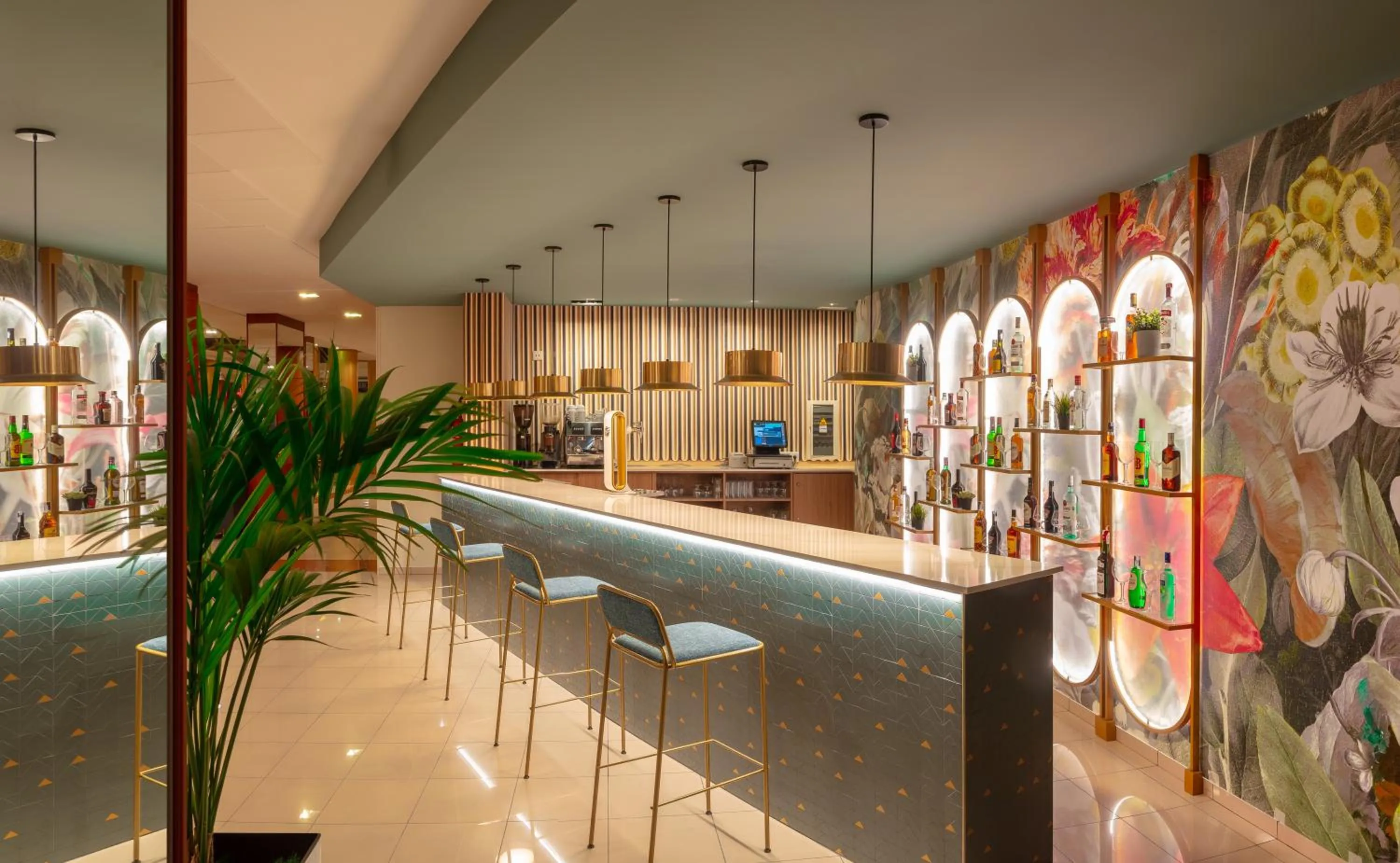 Lounge or bar in Hotel RH Victoria & Spa 4 Sup