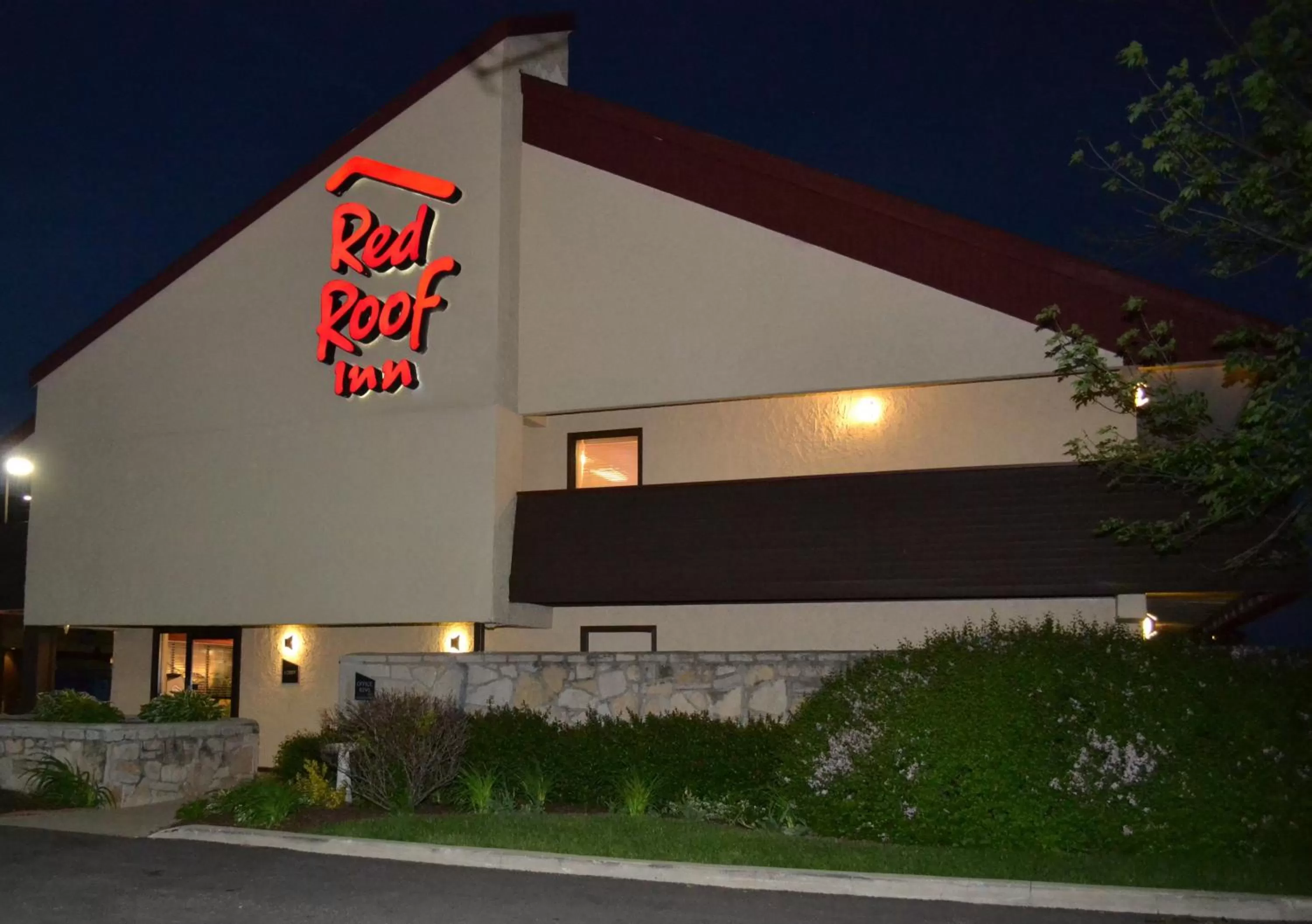 Property building in Red Roof Inn Merrillville