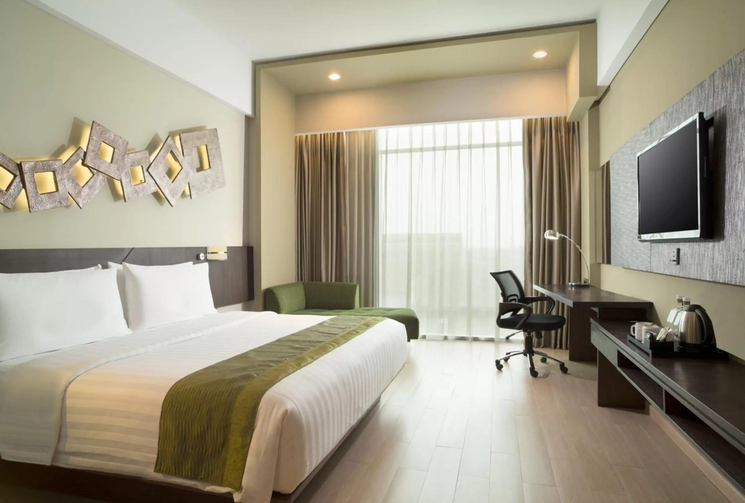 Bed in Holiday Inn Cikarang Jababeka, an IHG Hotel