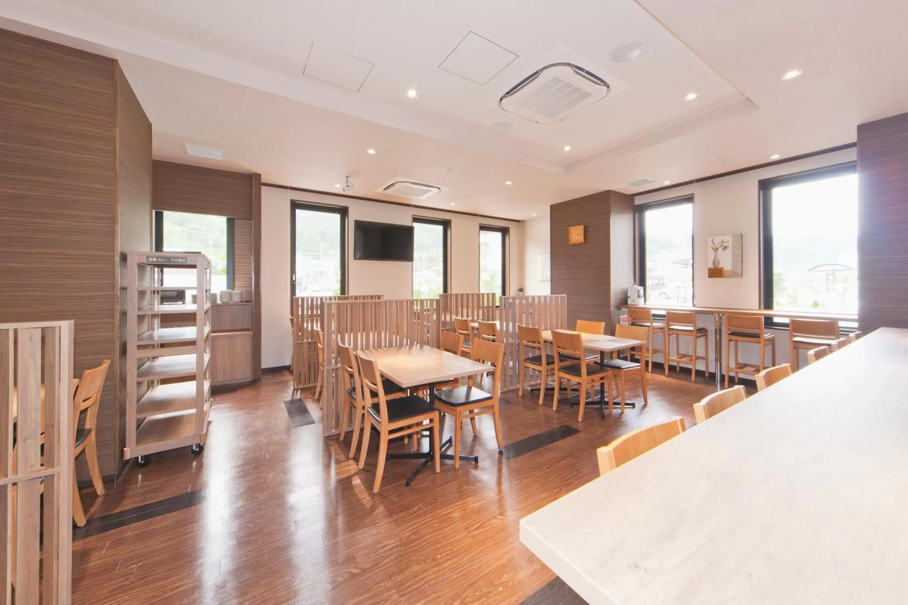 Restaurant/Places to Eat in Hotel Route-Inn Saiki Ekimae