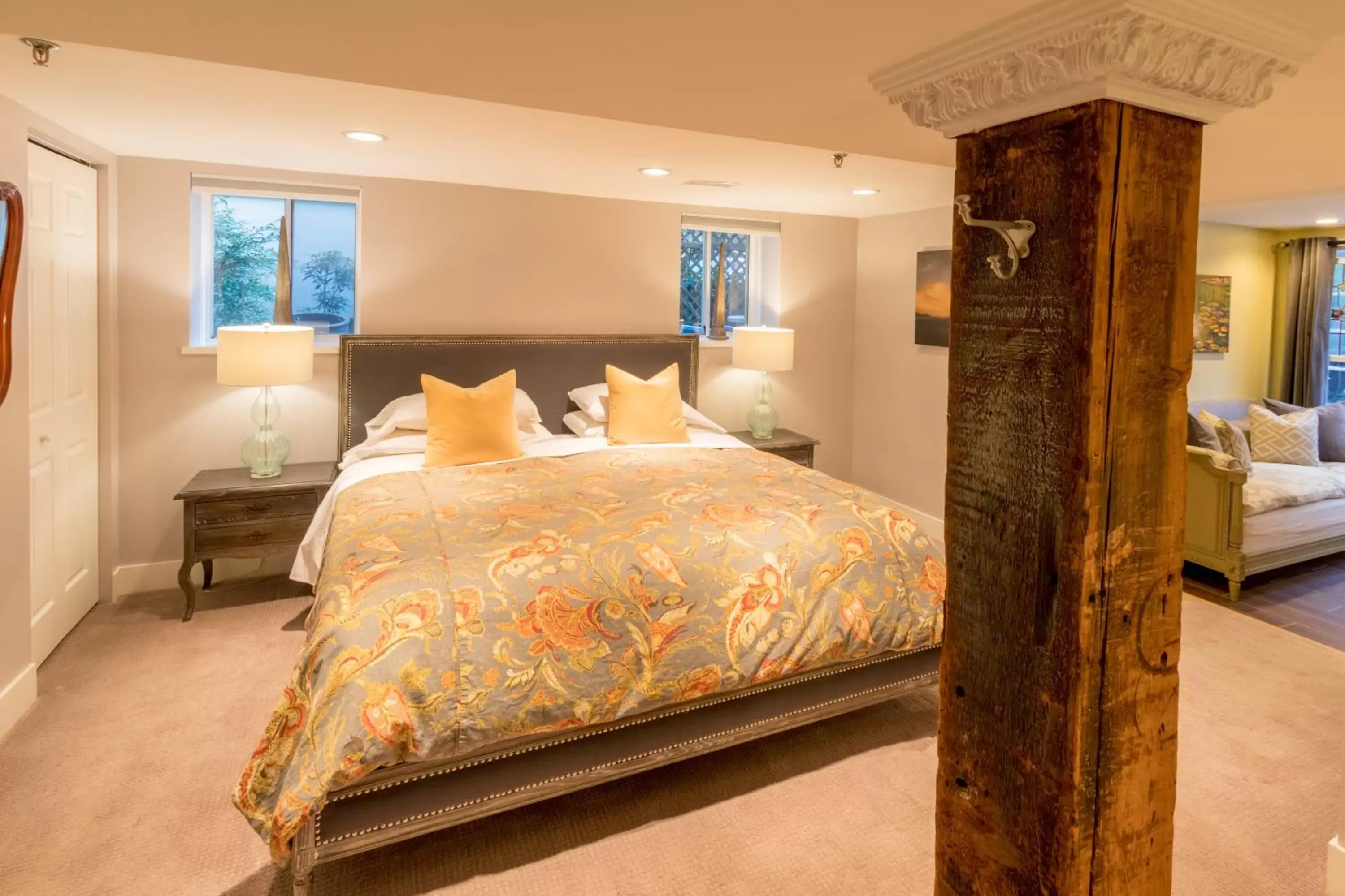 Superior King Garden Suite in West End Guest House Superior King Garden Suite in West End Guest House