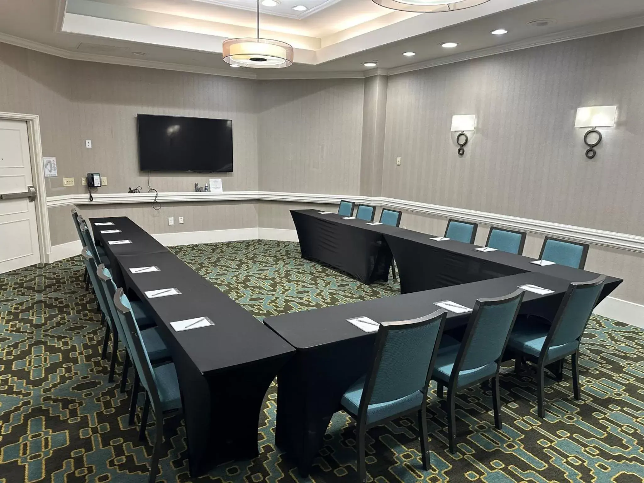 Meeting/conference room in Hotel Indigo Atlanta Vinings, an IHG Hotel