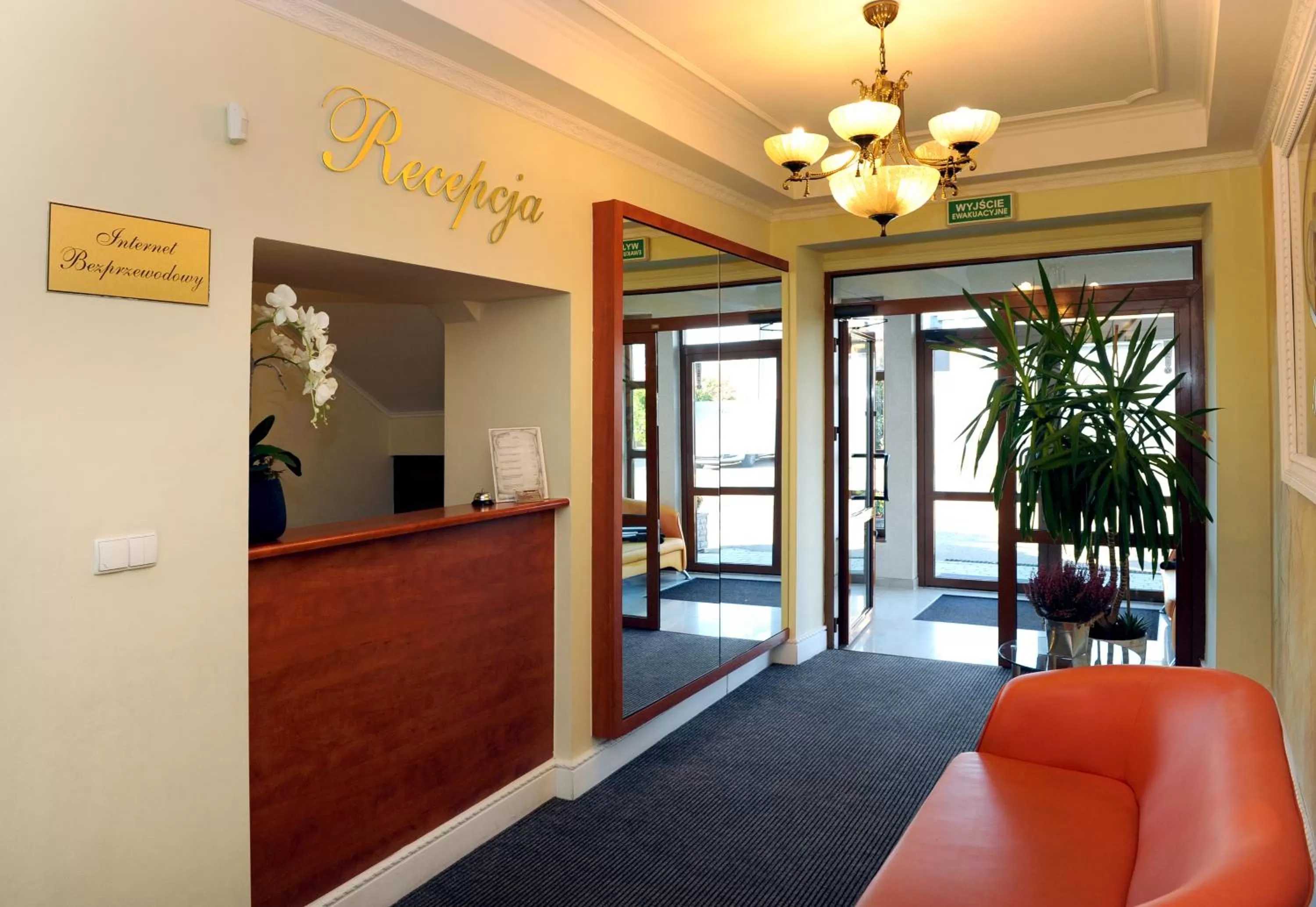 Property logo or sign in Hotel Imperial