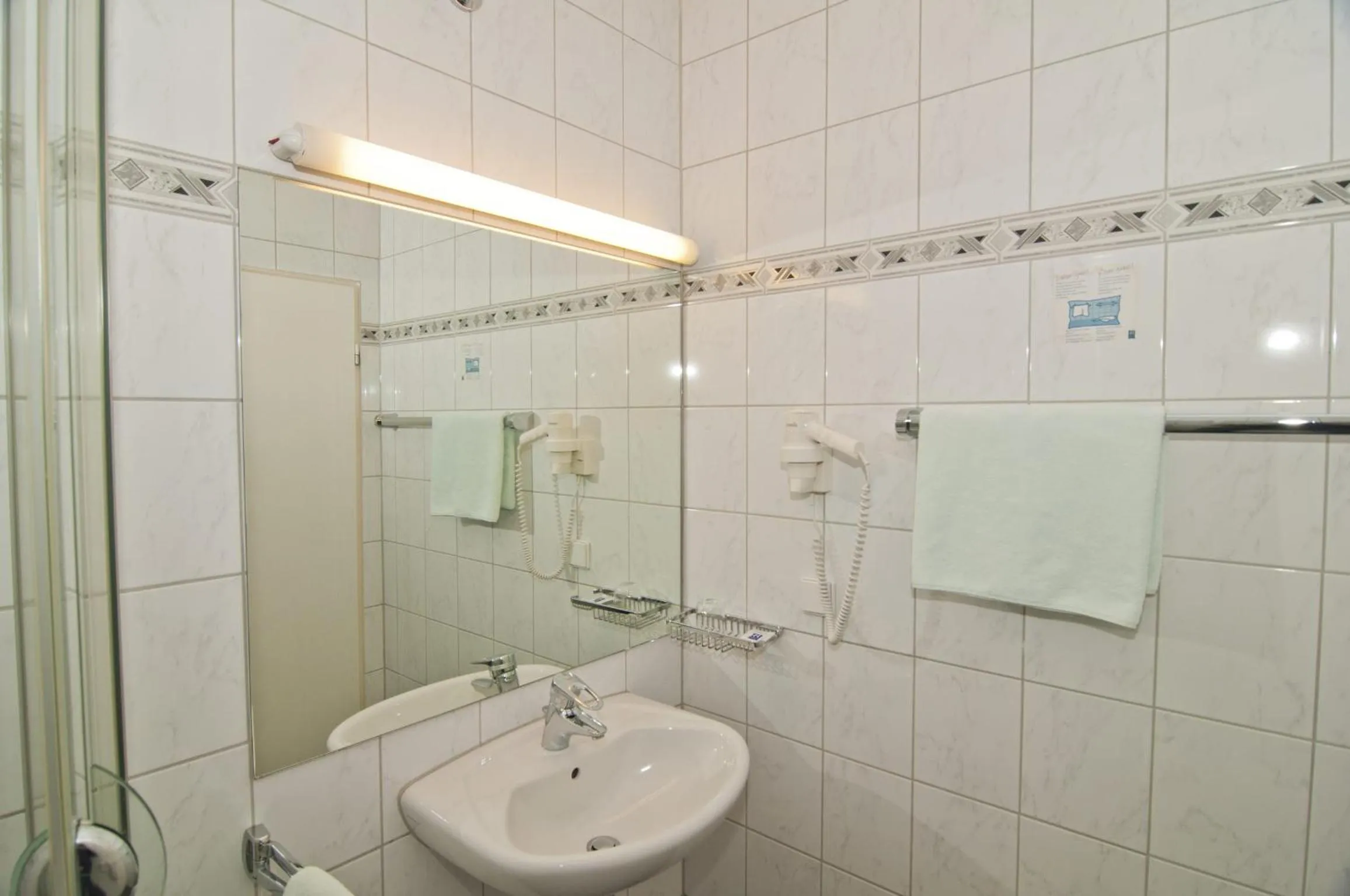 Bathroom in Hotel Hansa