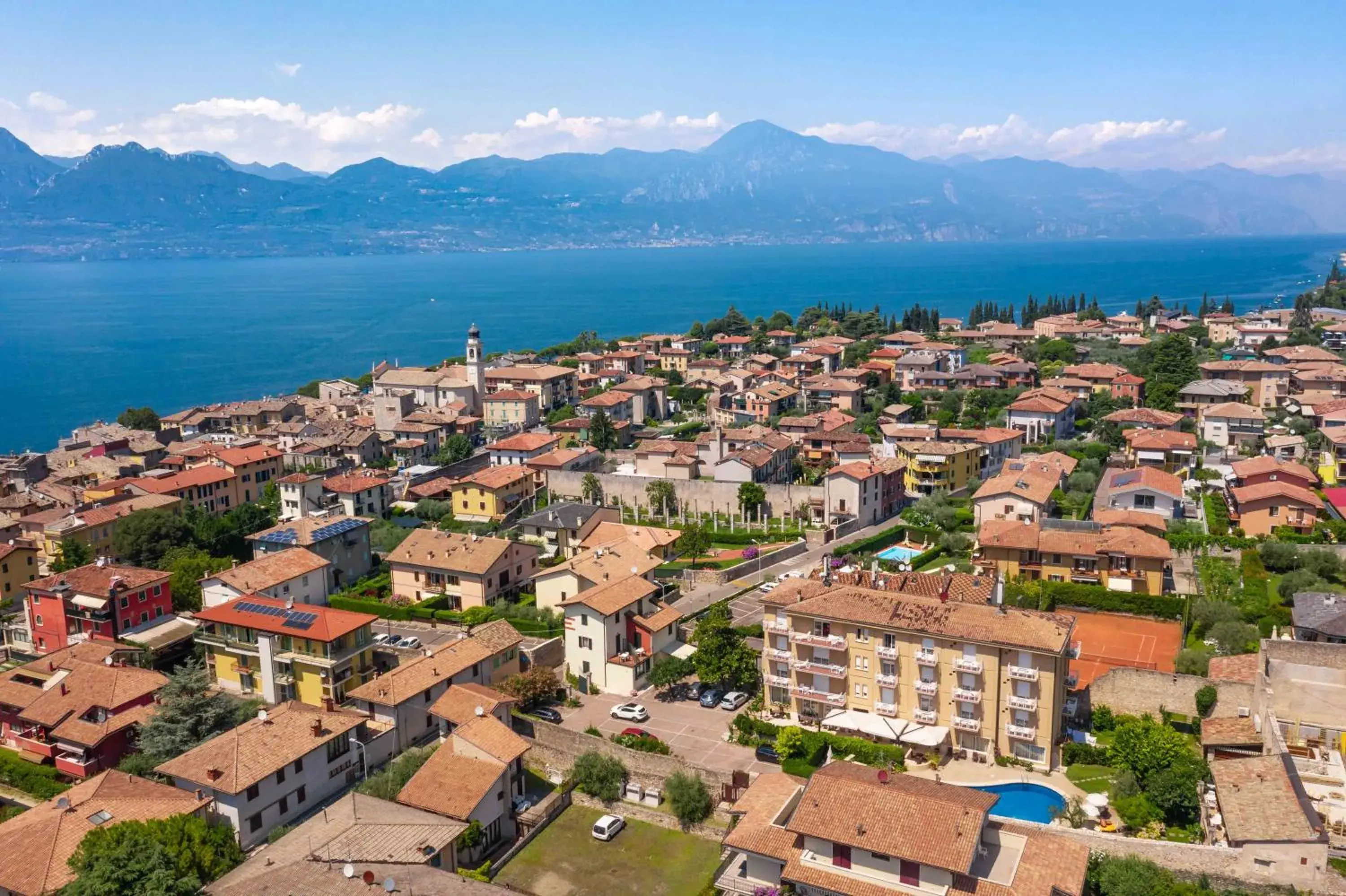 Natural landscape, Bird's-eye View in Hotel Romeo