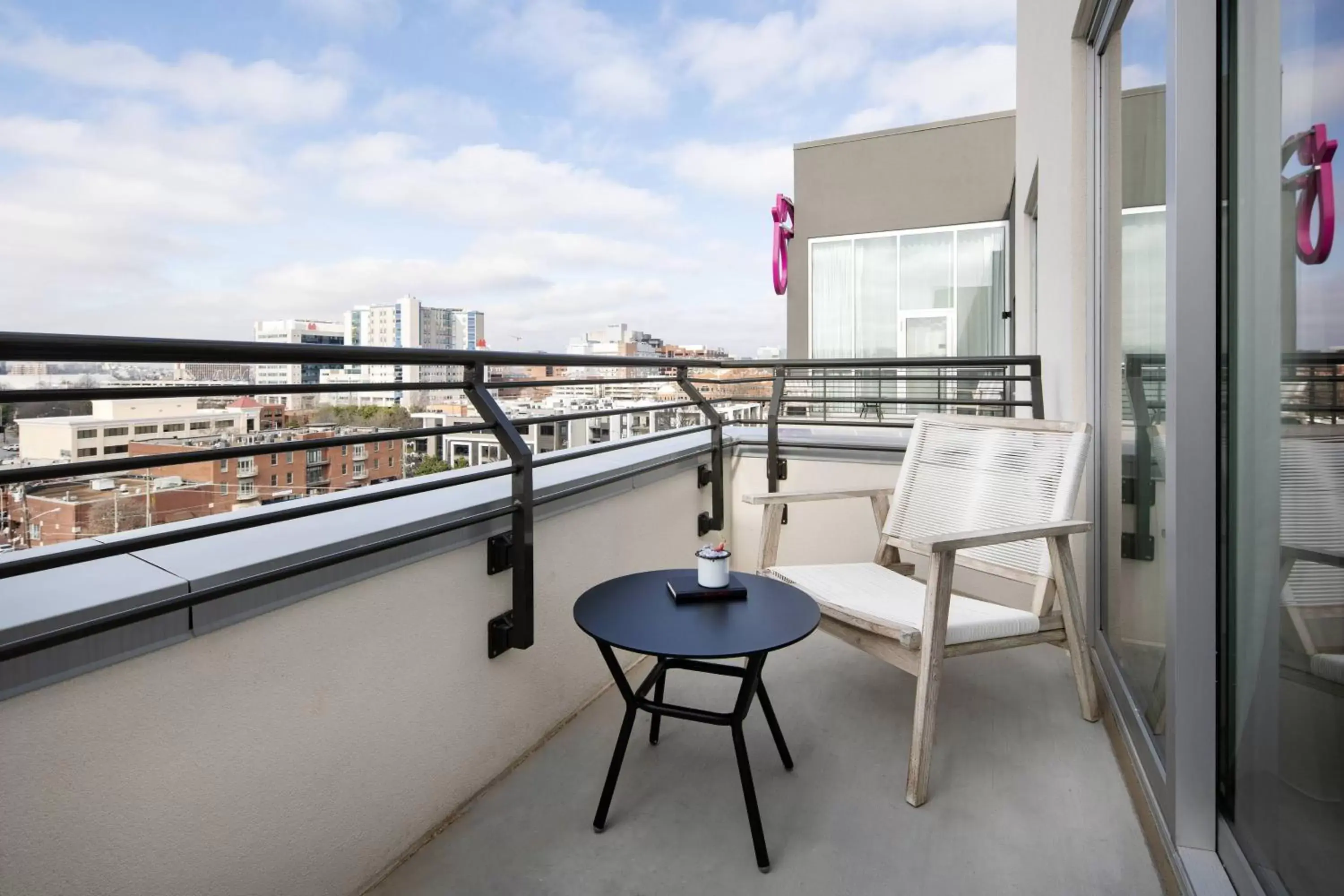 Photo of the whole room, Balcony/Terrace in Moxy Nashville Vanderbilt Area