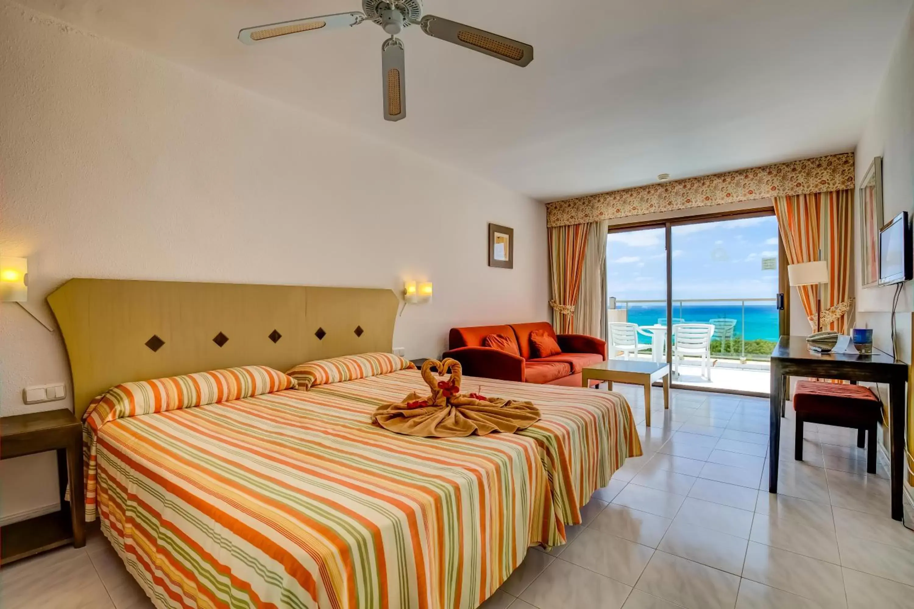 Bedroom in SBH Taro Beach Hotel