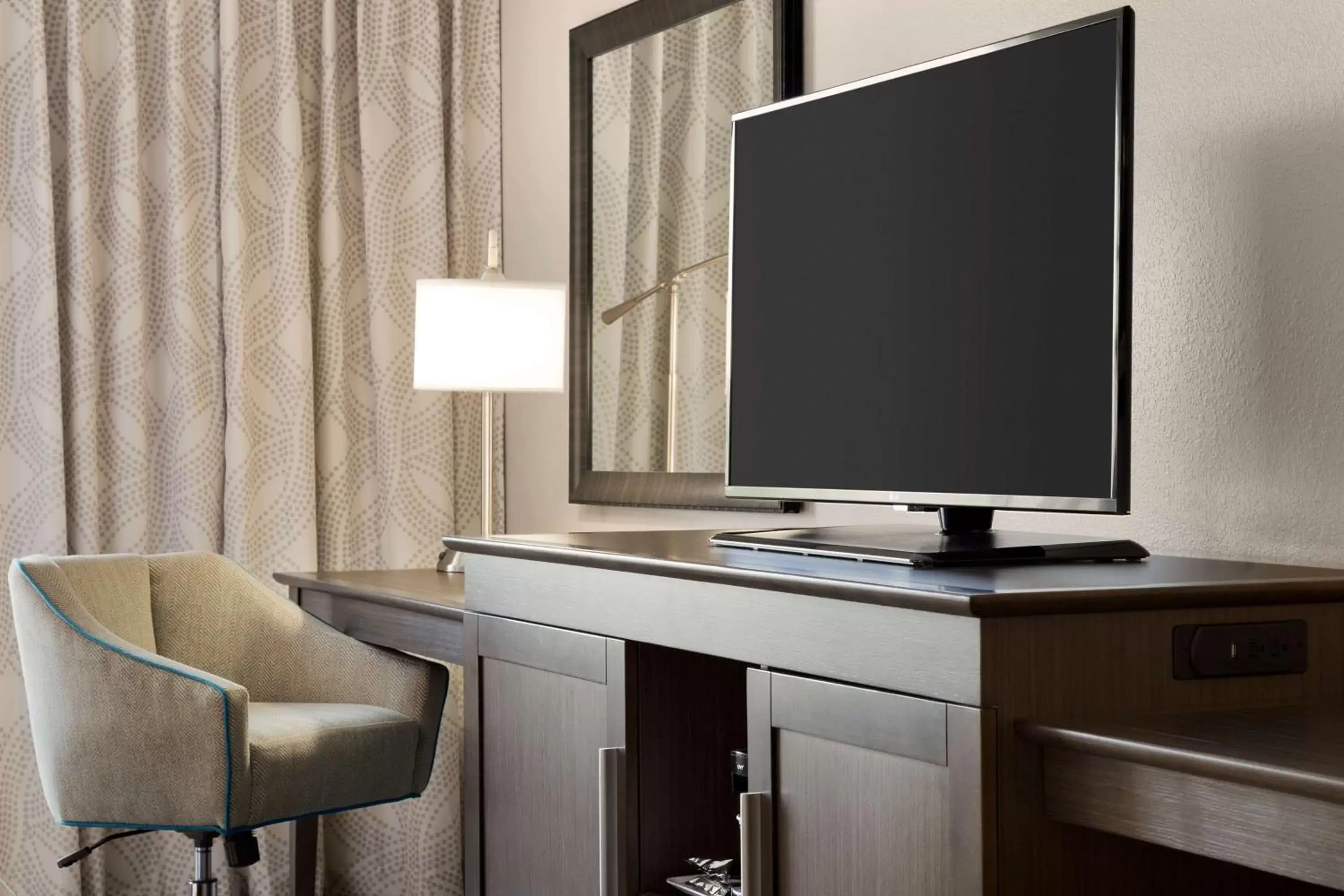 Bedroom in Hampton Inn Stow Bedroom in Hampton Inn Stow