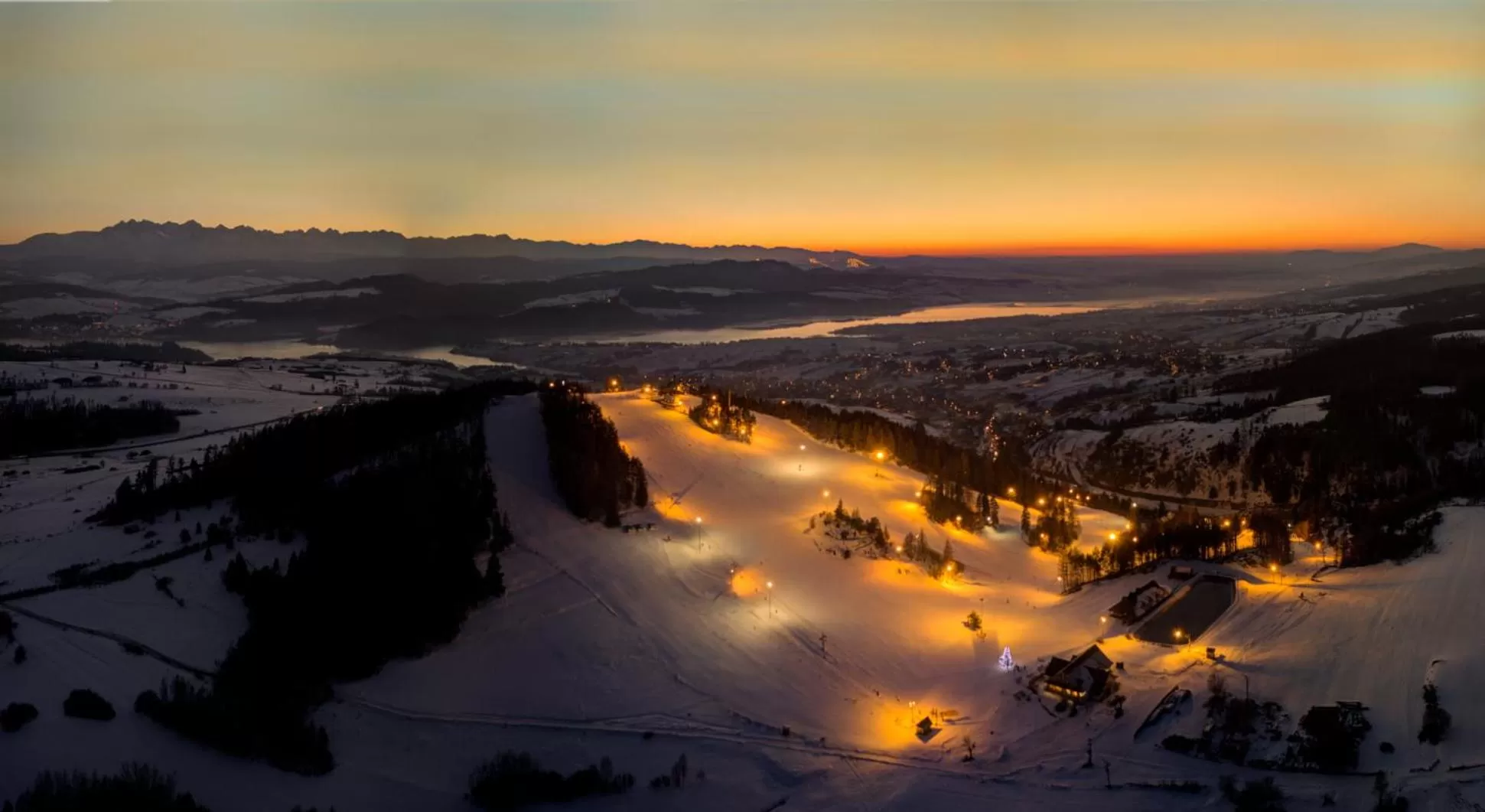 Skiing in Willa ŻeglarSki