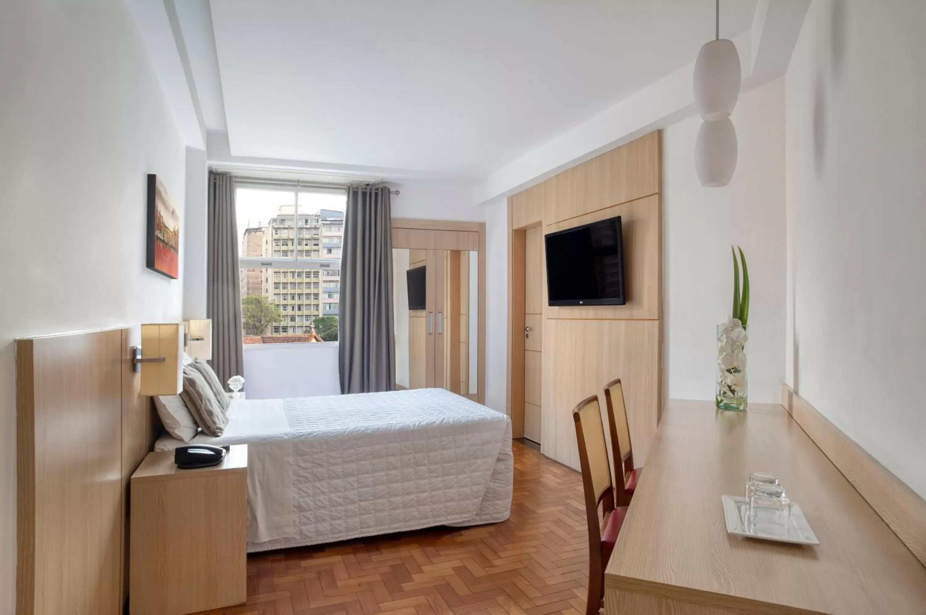 Standard Double Room in Normandy Hotel Standard Double Room in Normandy Hotel