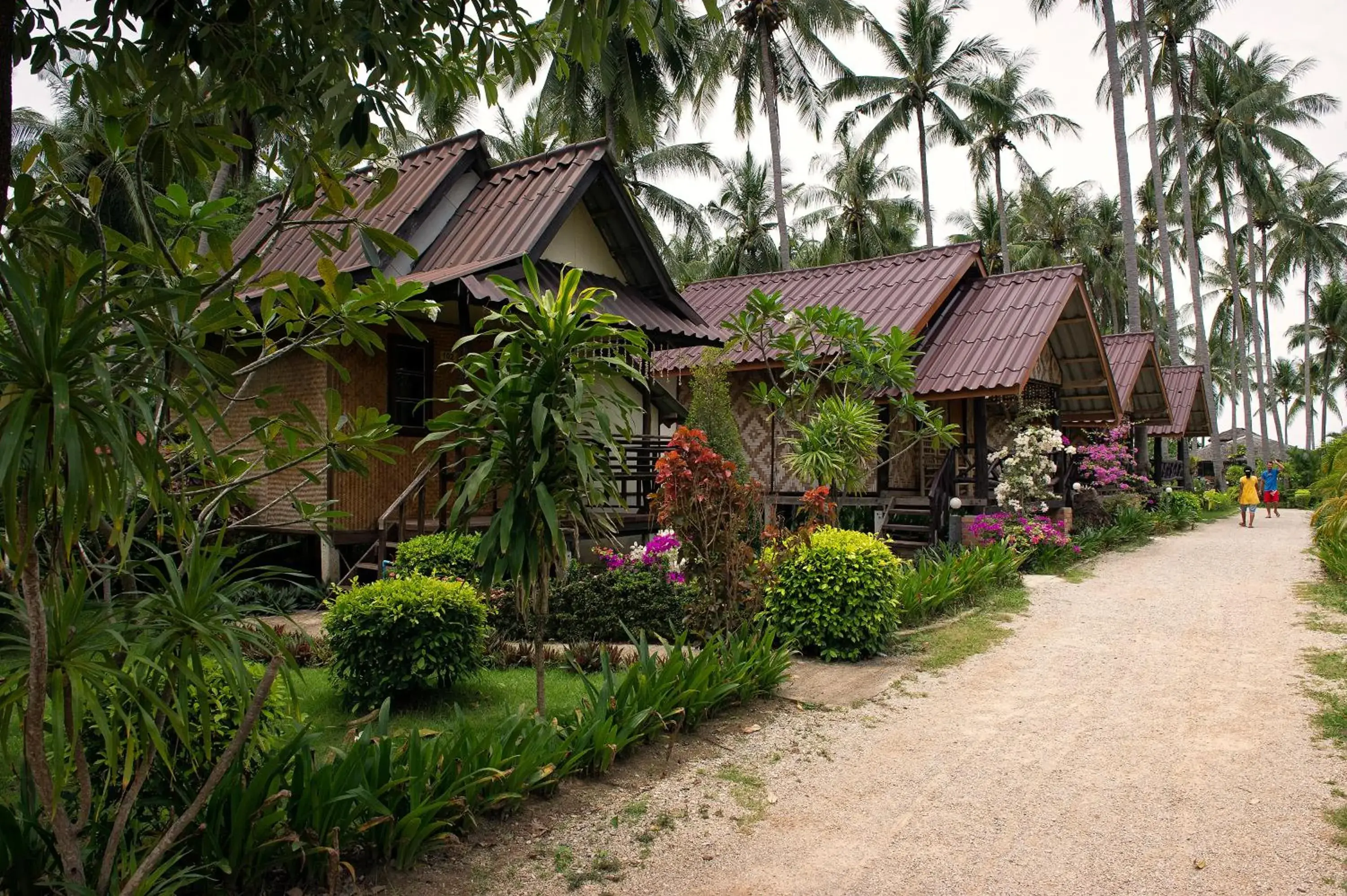 Facade/entrance, Property Building in Moonwalk Lanta Resort