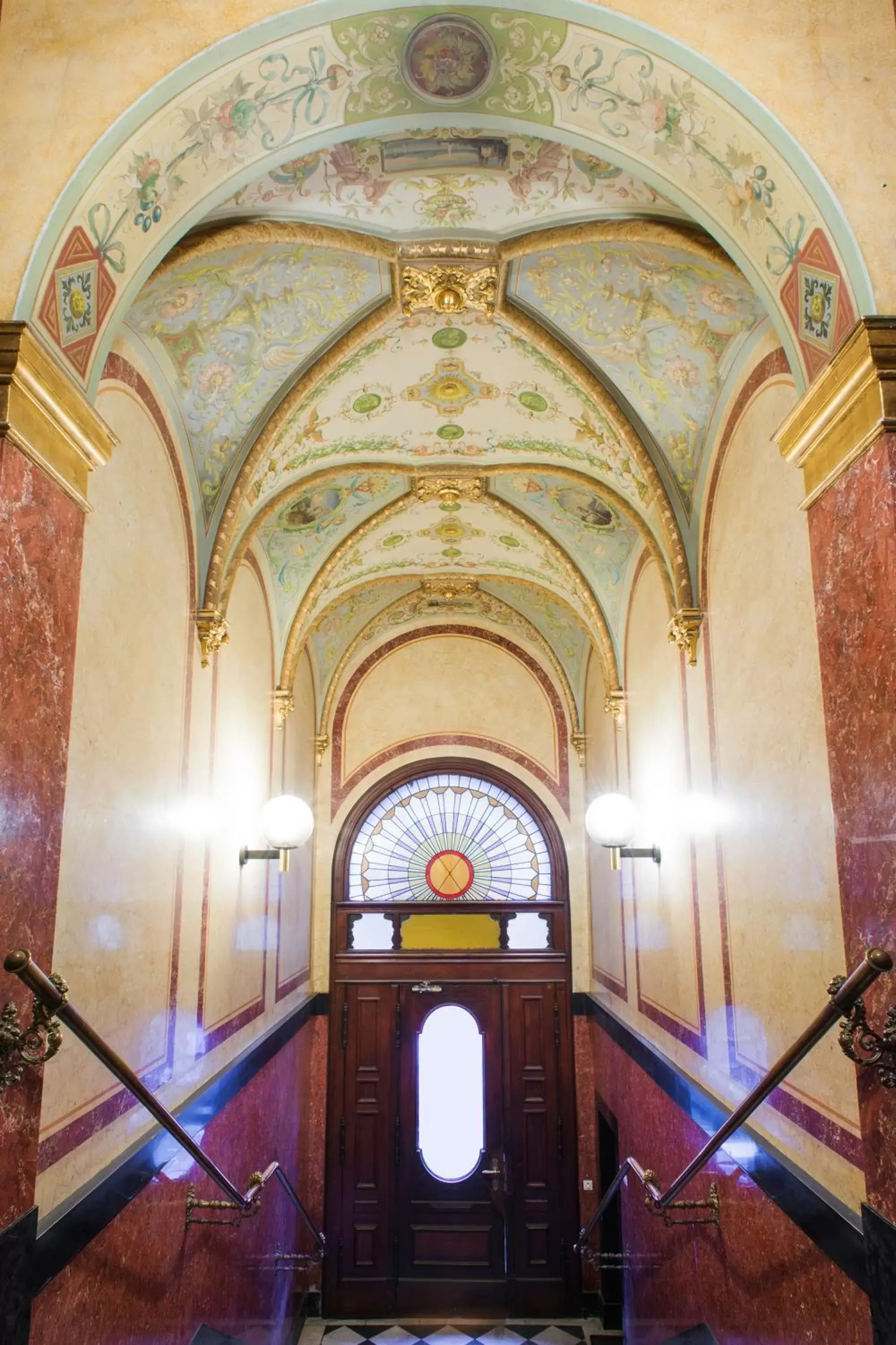 Facade/Entrance in Upper Room Hotel Kurfürstendamm