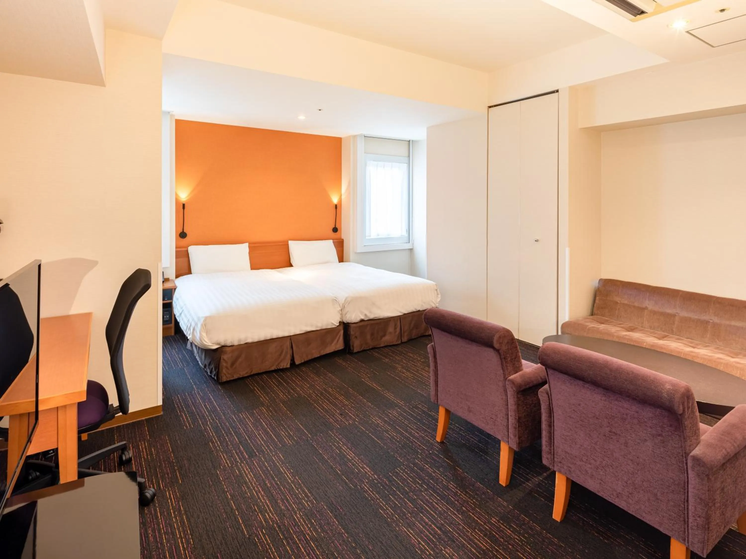 Bed in Comfort Inn Tokyo Roppongi