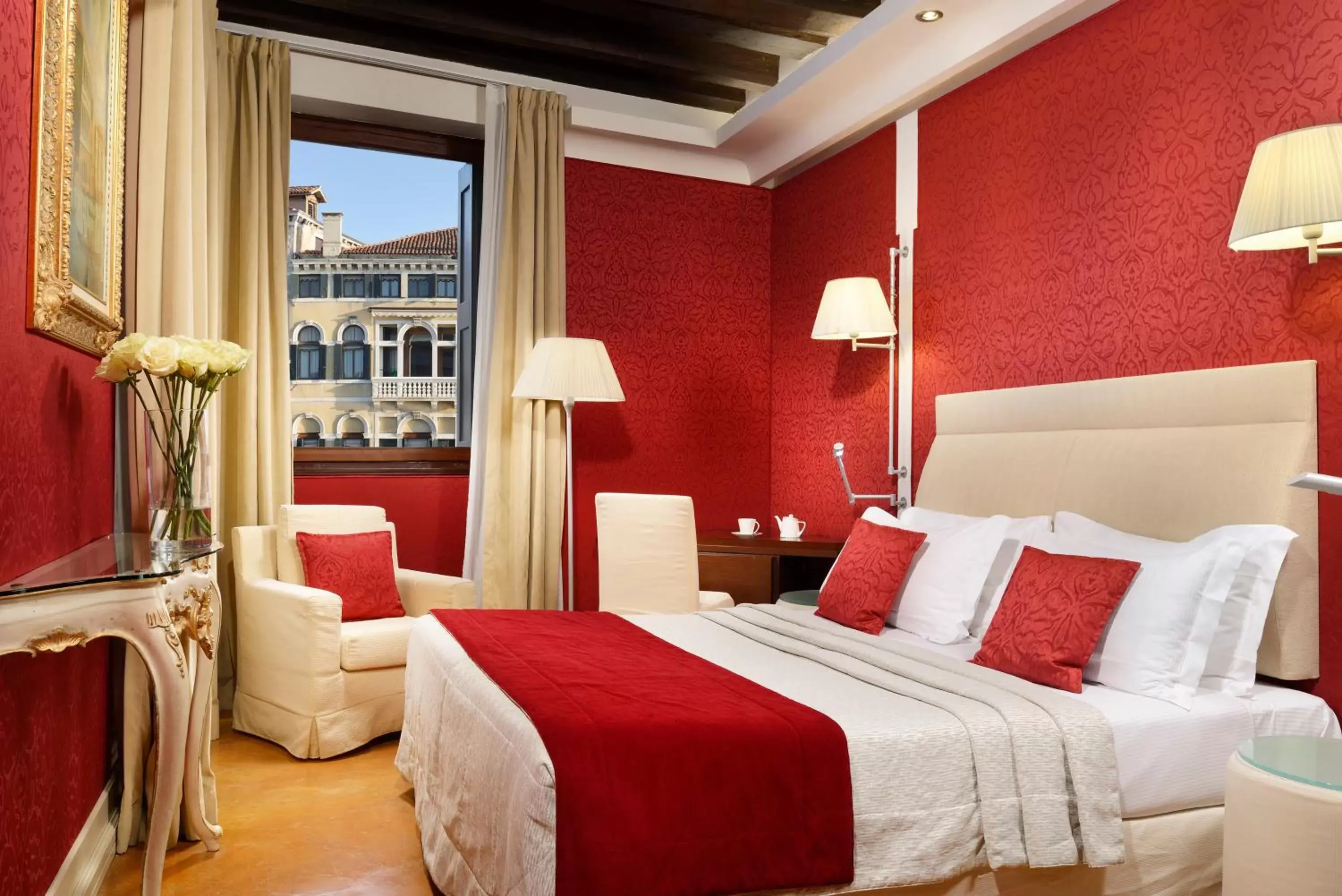 Bedroom, Bed in Hotel Palazzo Giovanelli e Gran Canal