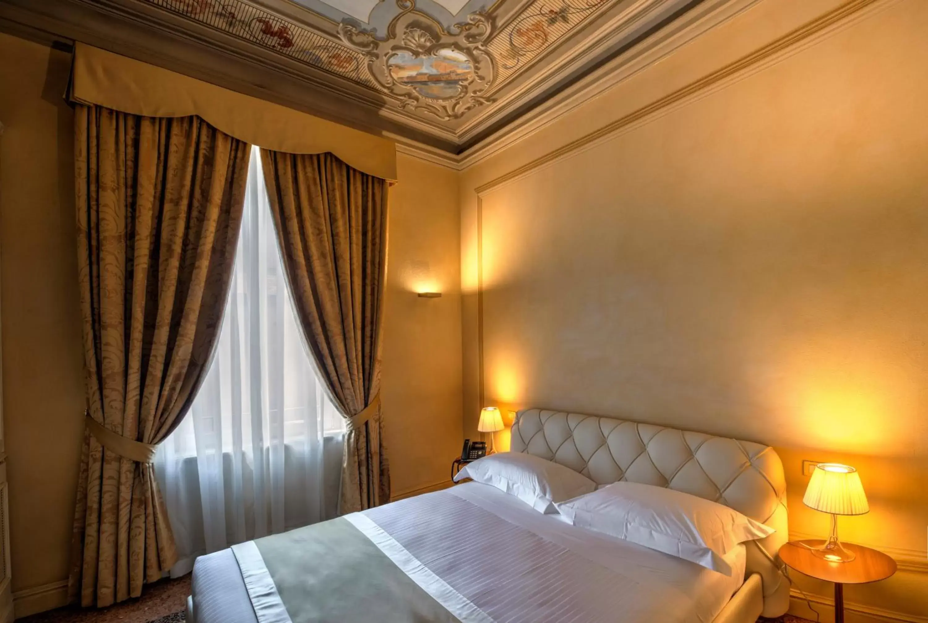 Bed in Hotel Rua Frati 48 in San Francesco