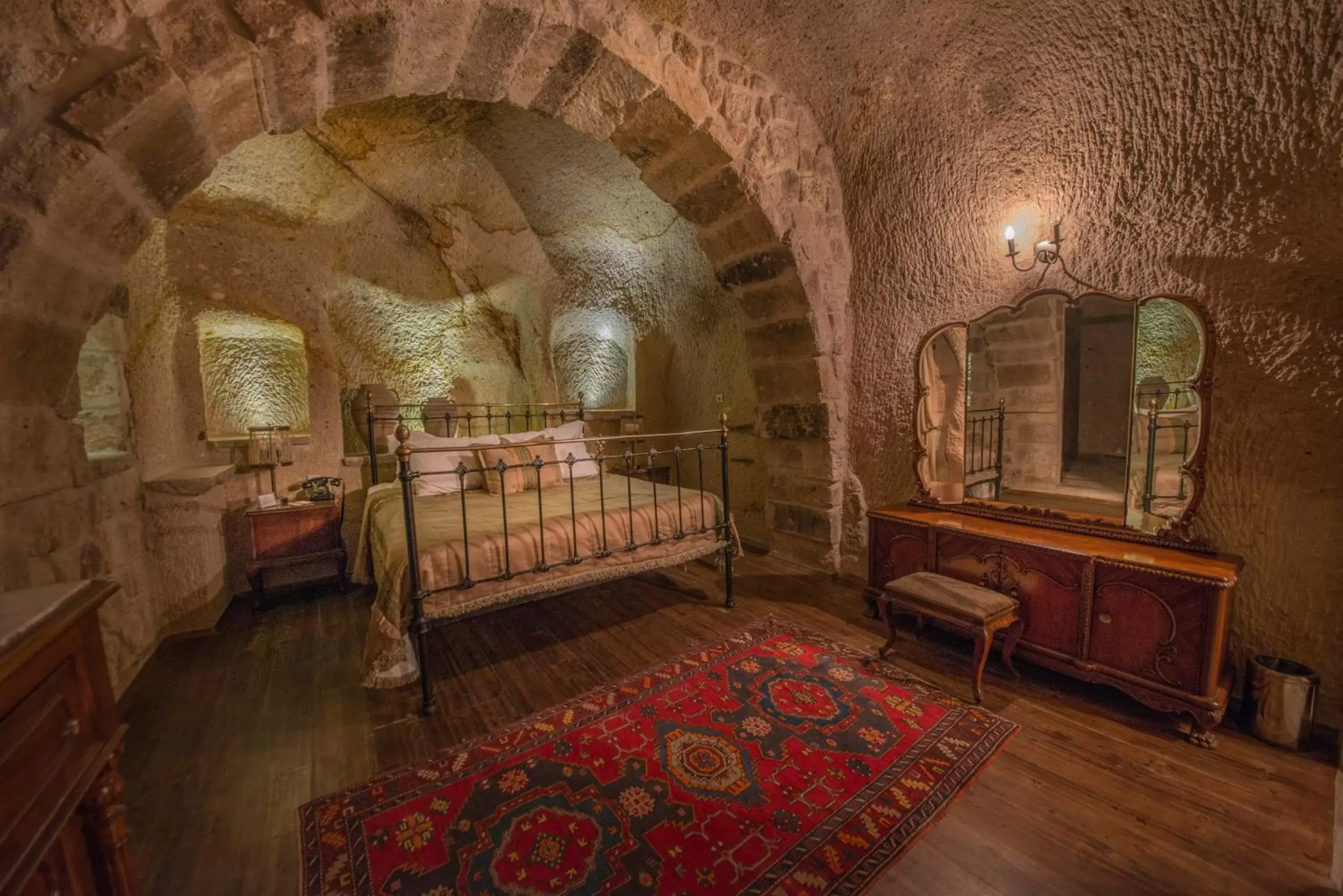 Honeymoon Cave Suite in Dere Suites Cappadocia Honeymoon Cave Suite in Dere Suites Cappadocia