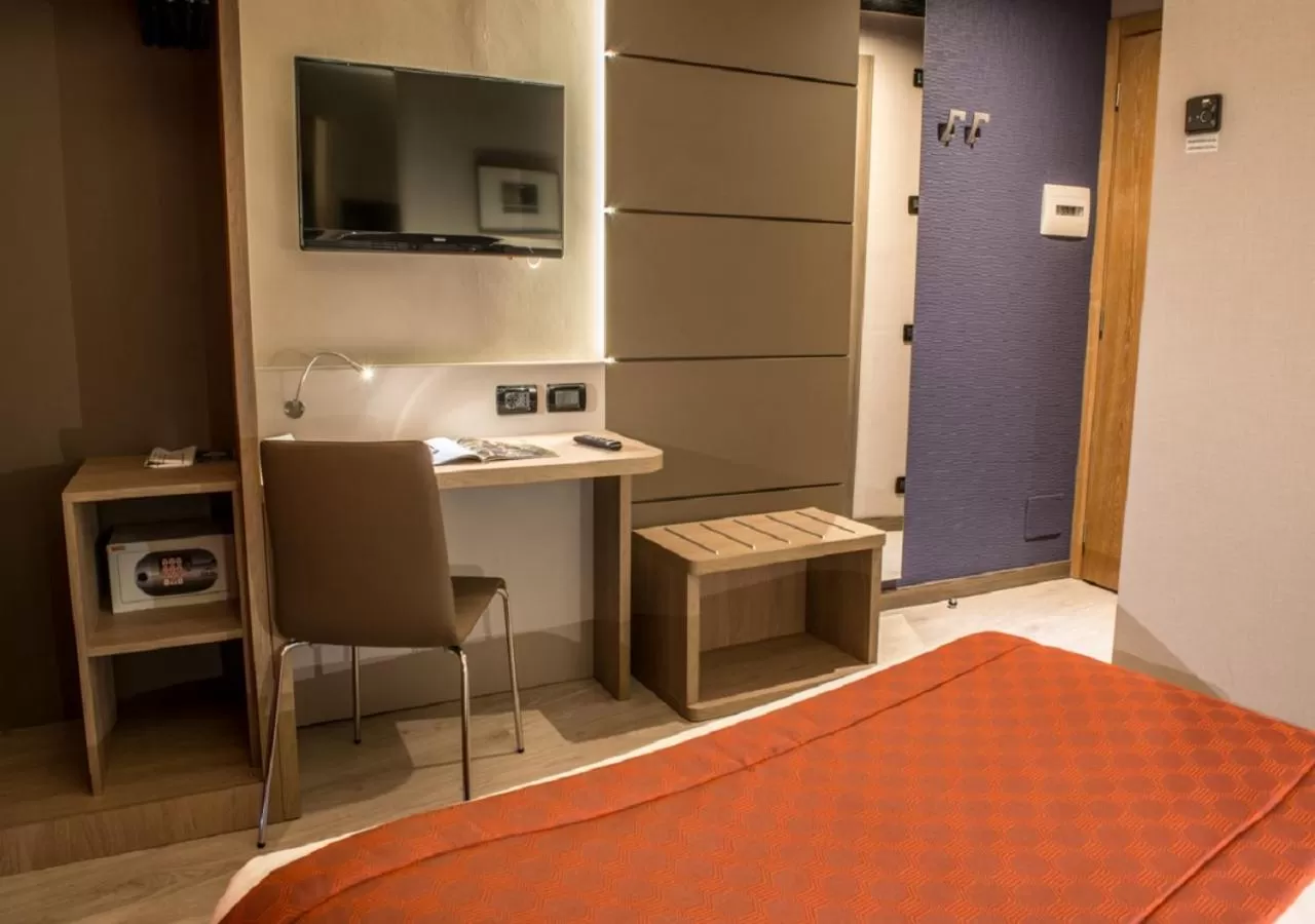 Bed in Cardano Hotel Malpensa