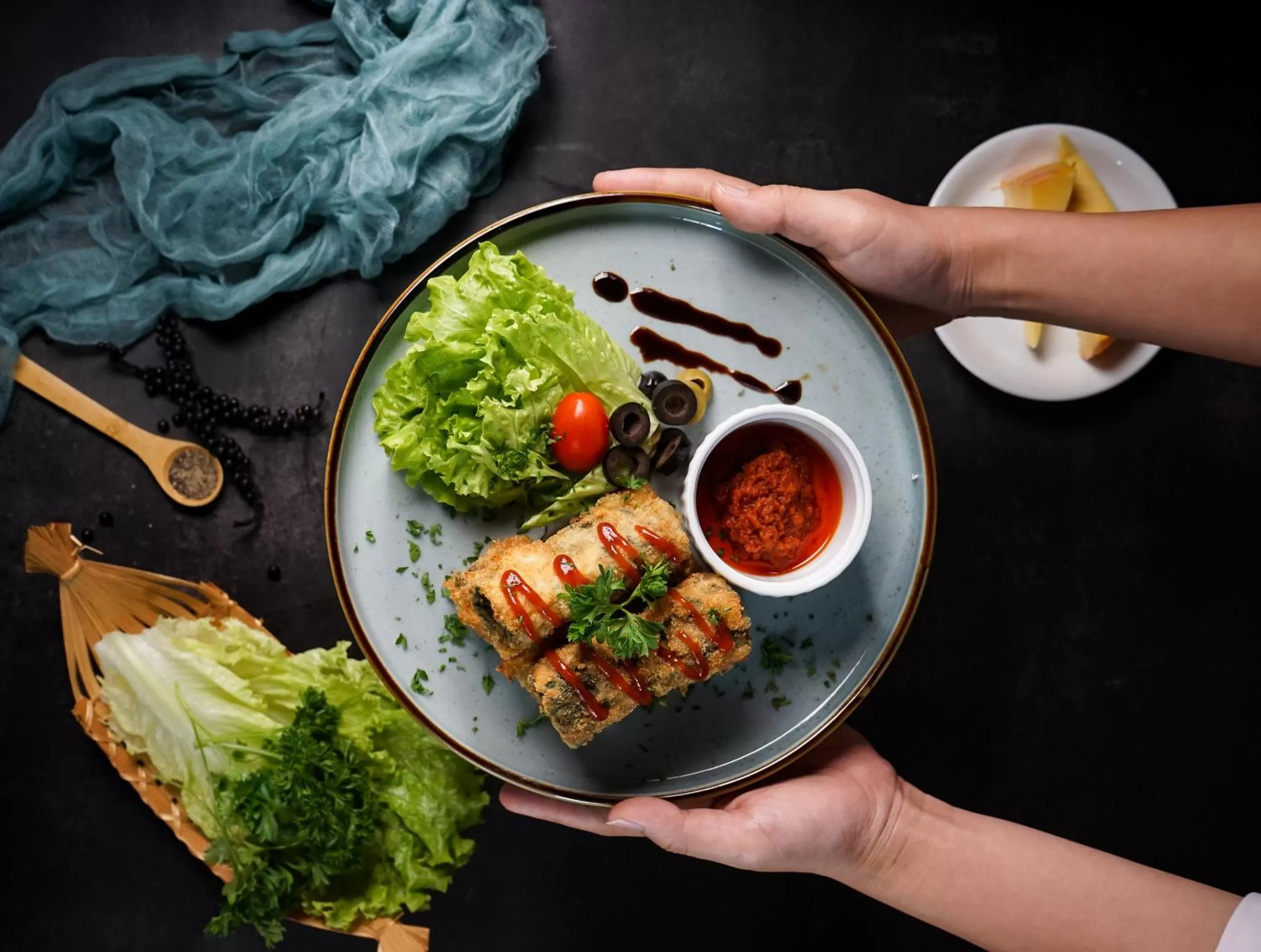 Food and drinks in FTE Ba Dinh Hotel