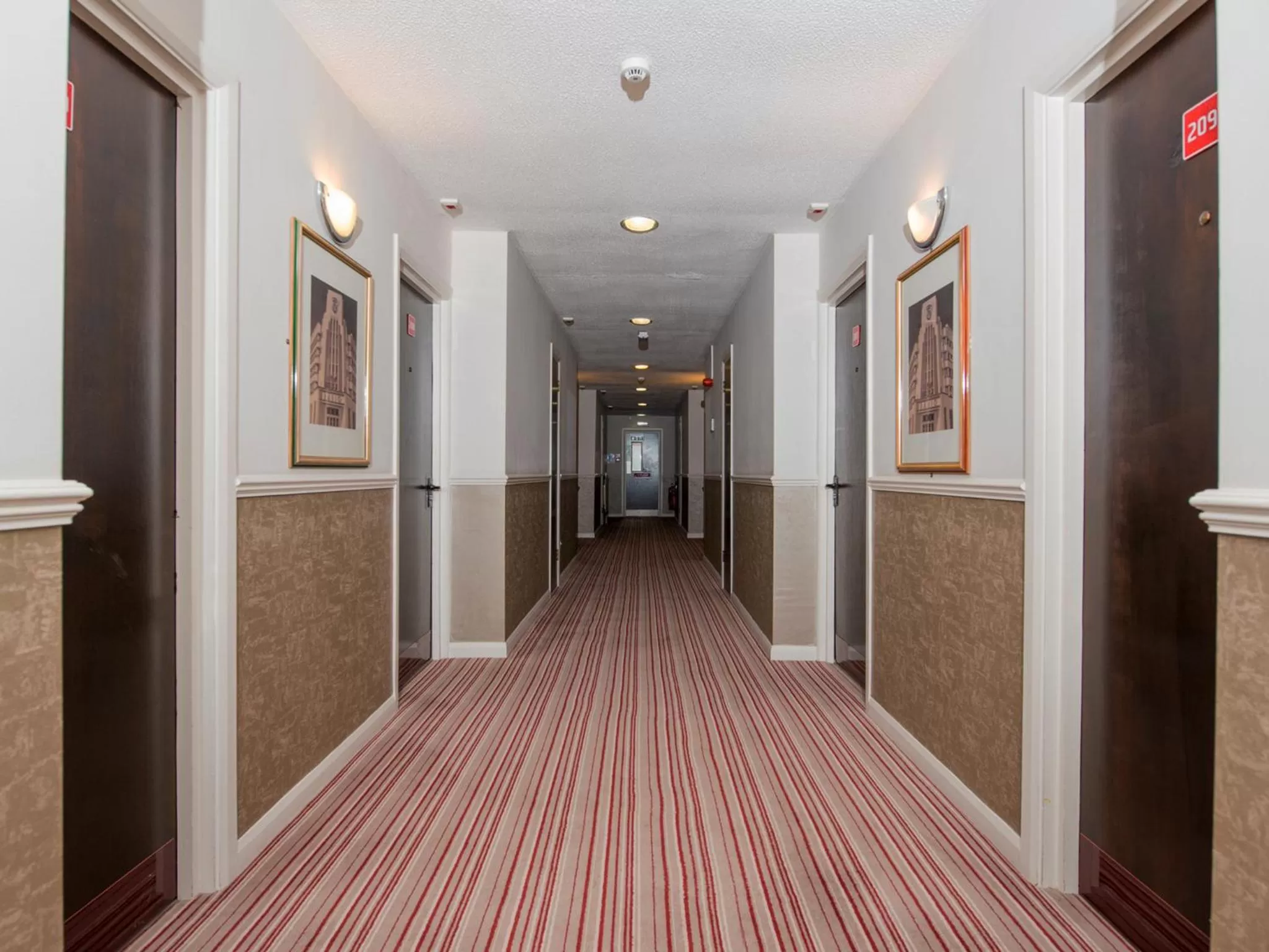 Lobby or reception in Peartree Lodge Waterside