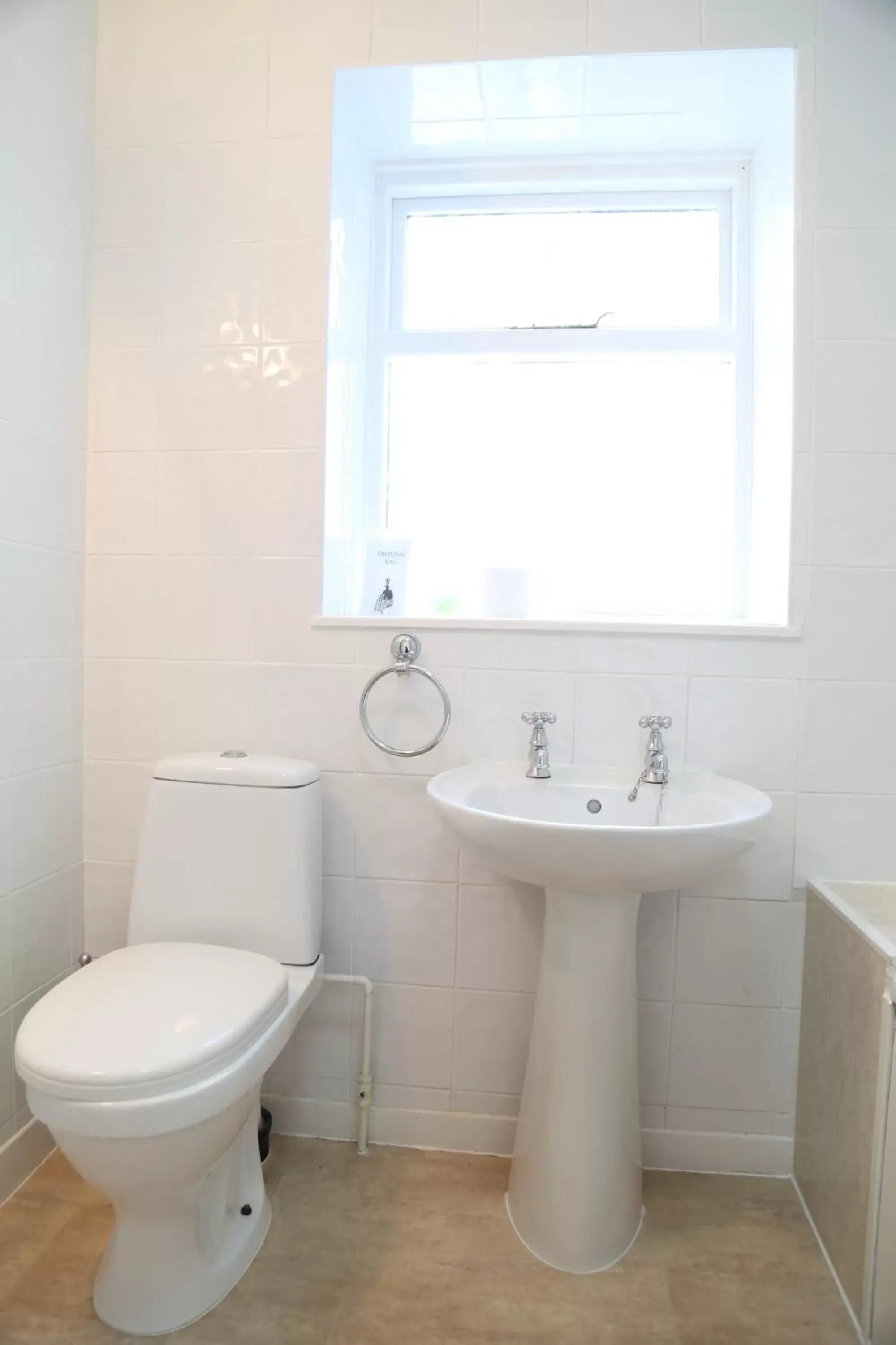 Shower, Bathroom in Keswick Park Hotel