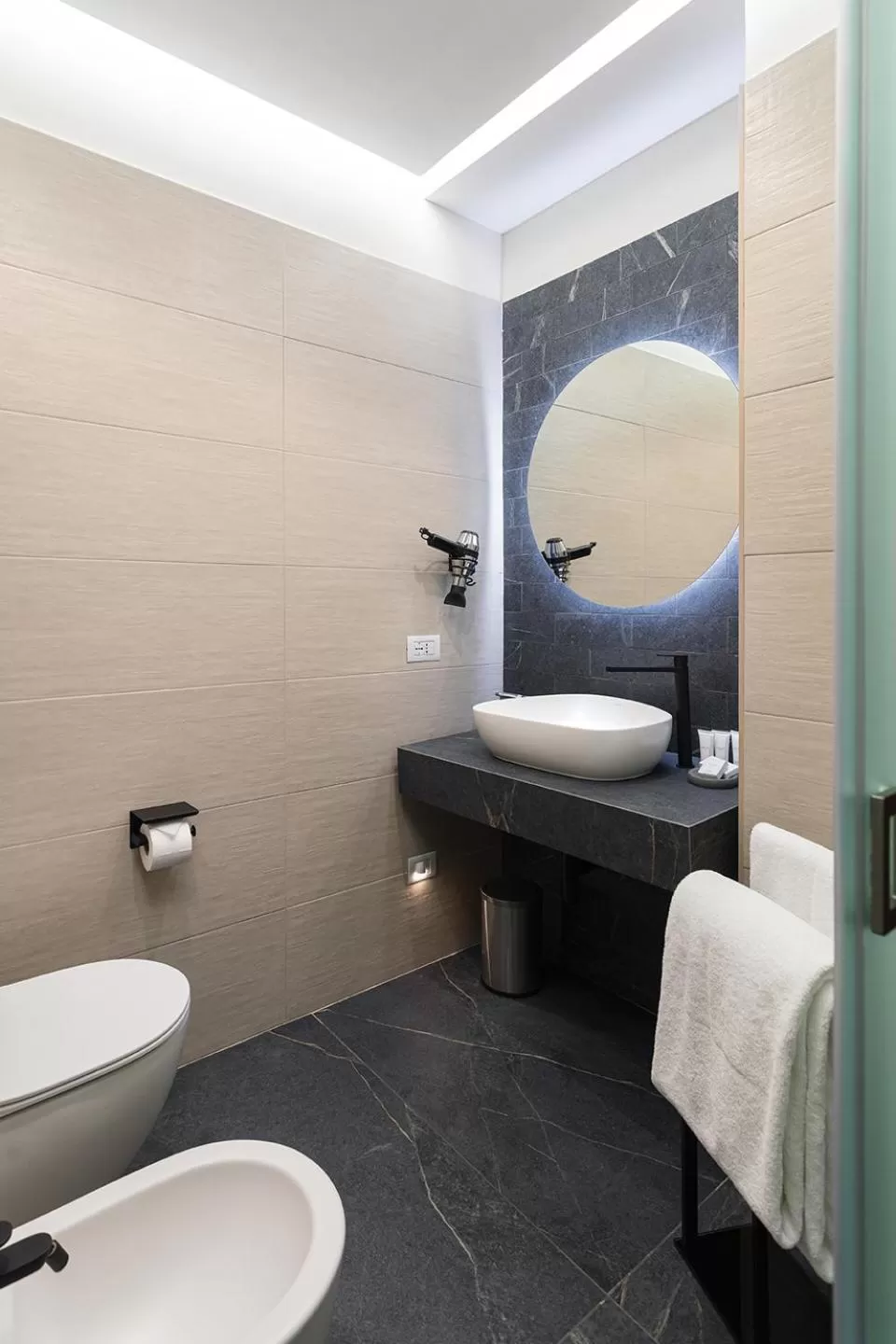 Bathroom in Hotel Poerio 25 Boutique Stay