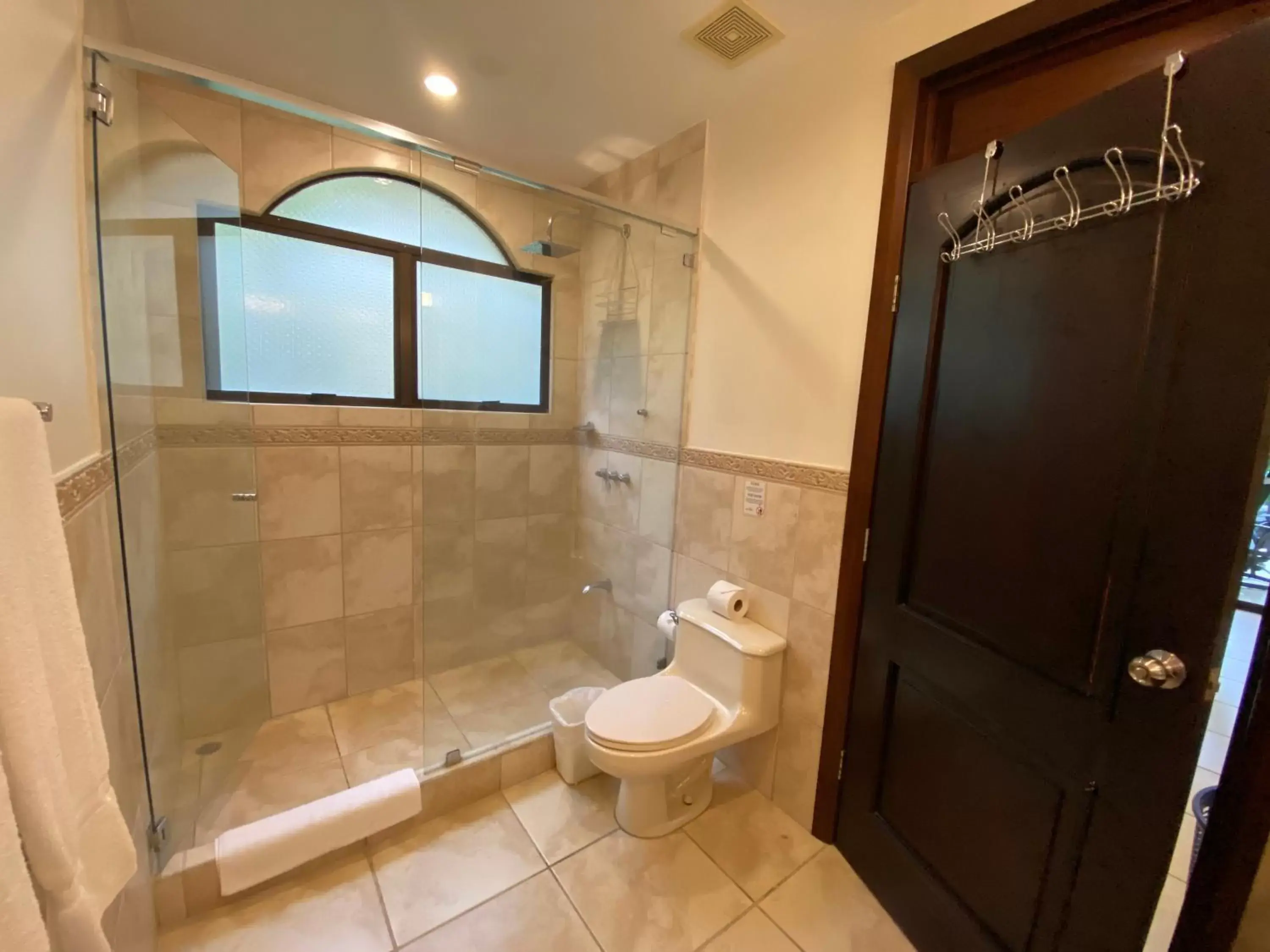 Bathroom in Monte Carlo Luxury Condominiums