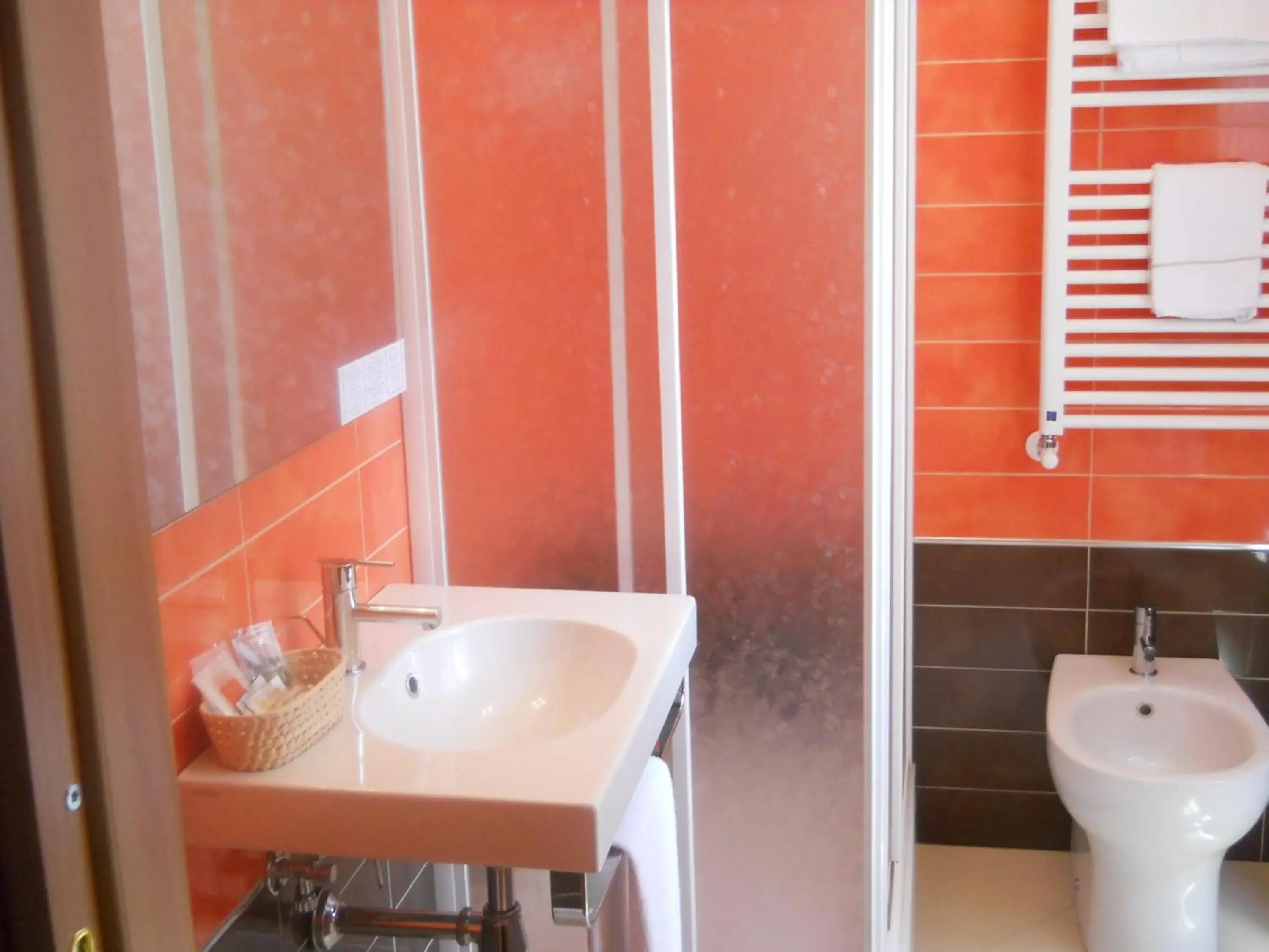 Shower, Bathroom in Albergo San Lorenzo