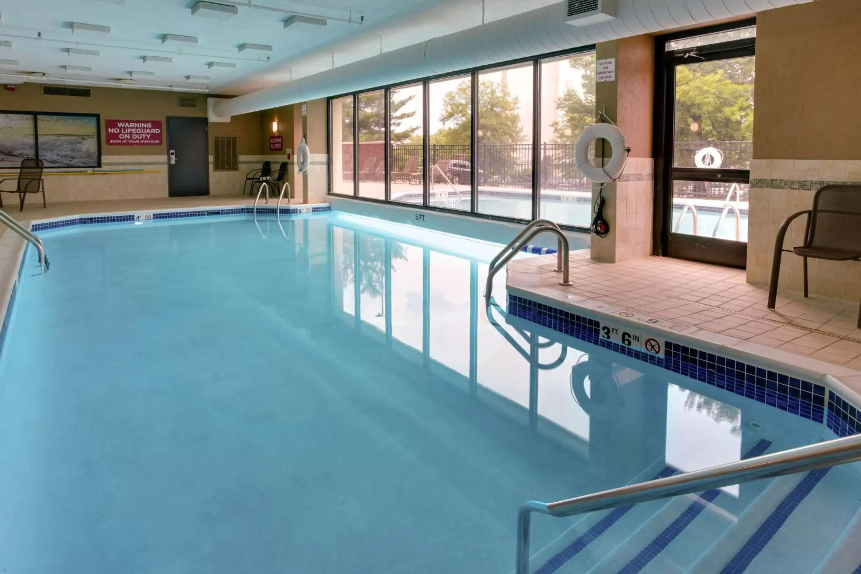 Activities, Swimming Pool in Drury Inn & Suites Nashville Airport