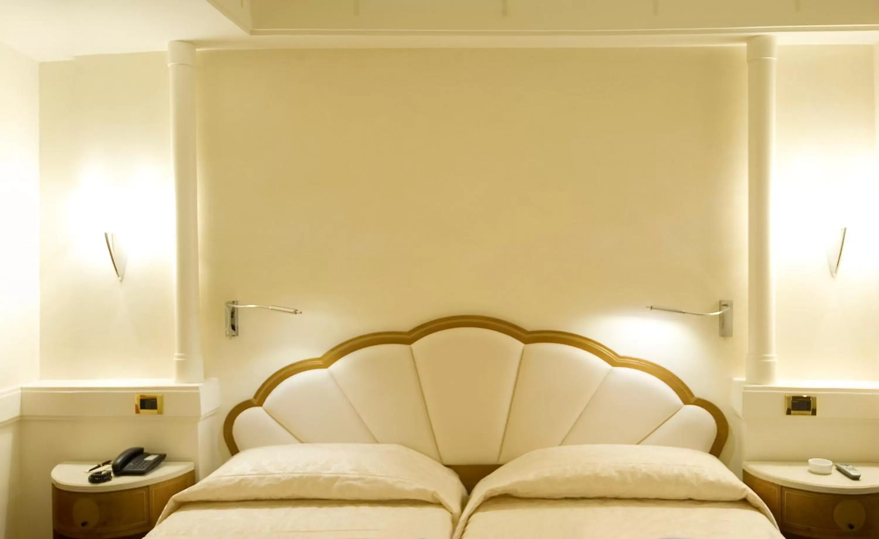 Bedroom, Seating Area in Mercure Parma Stendhal