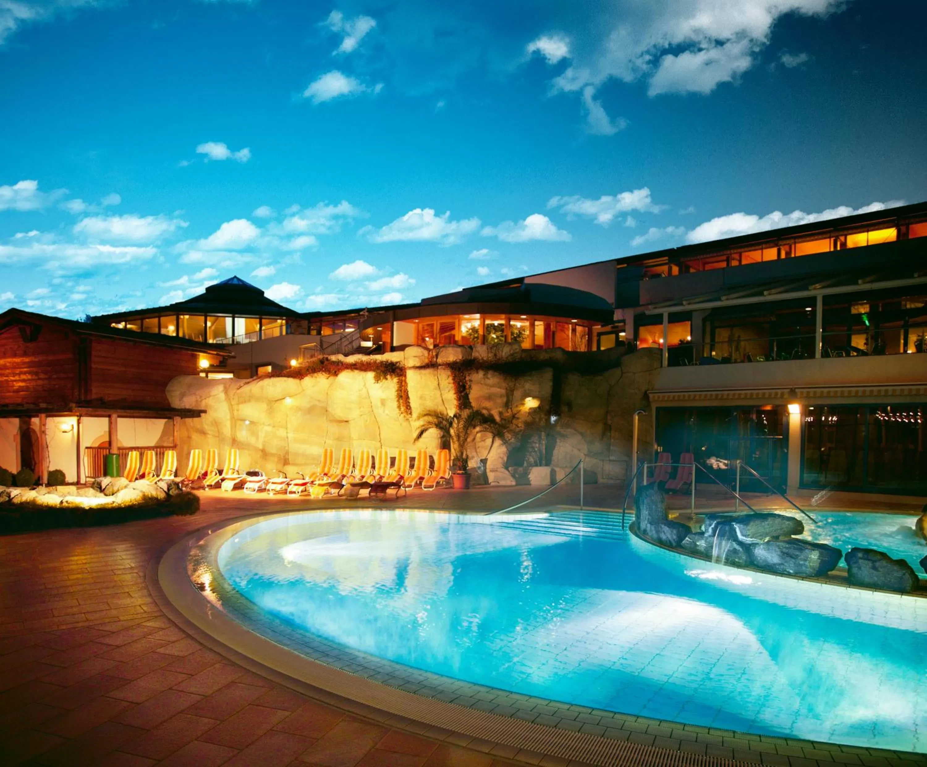 People in Thermenhof PuchasPLUS Loipersdorf