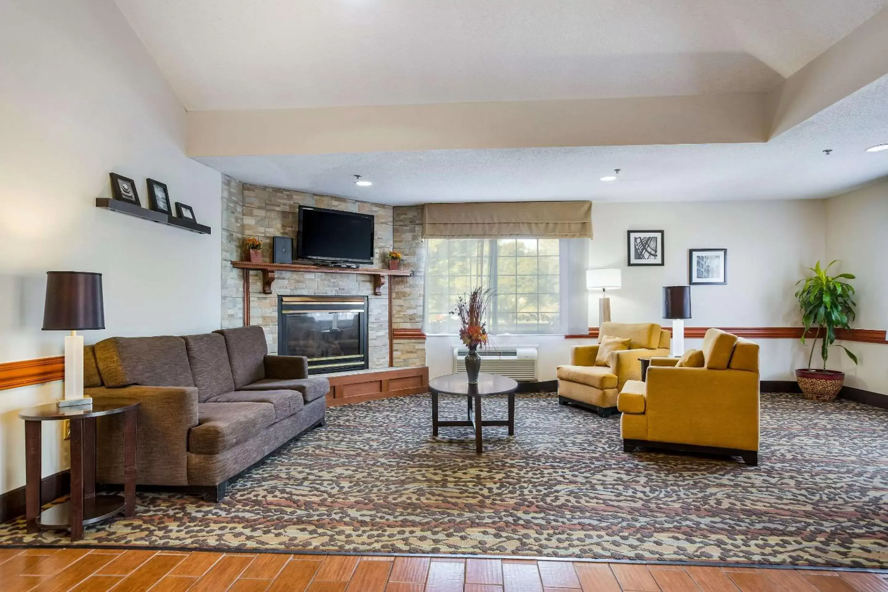 Lobby or reception, Seating Area in Sleep Inn & Suites