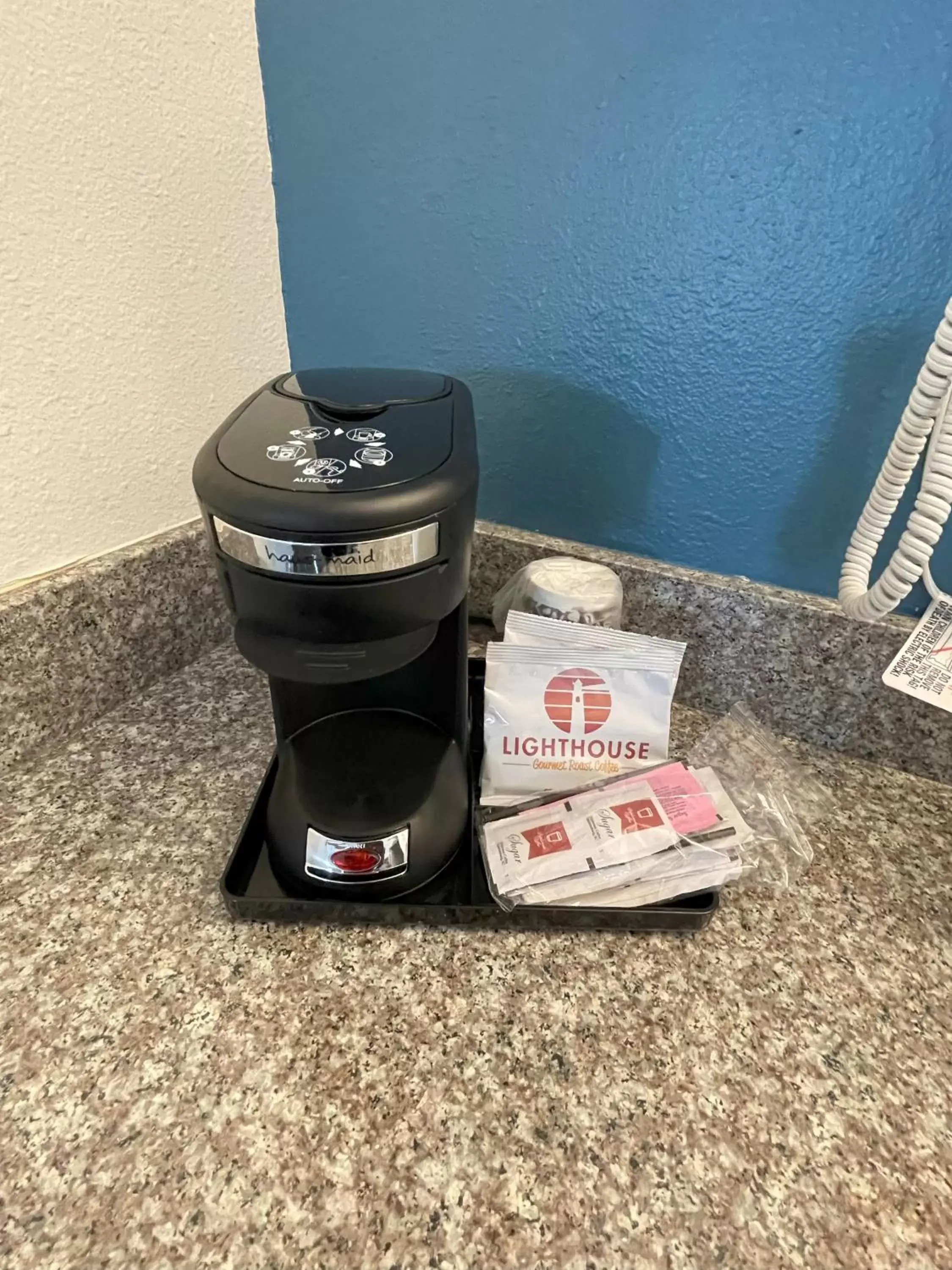 Coffee/tea facilities in Countryside Inn