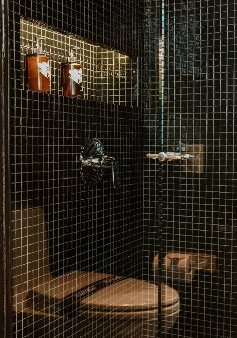 Bathroom in The Click Clack Hotel Bogotá