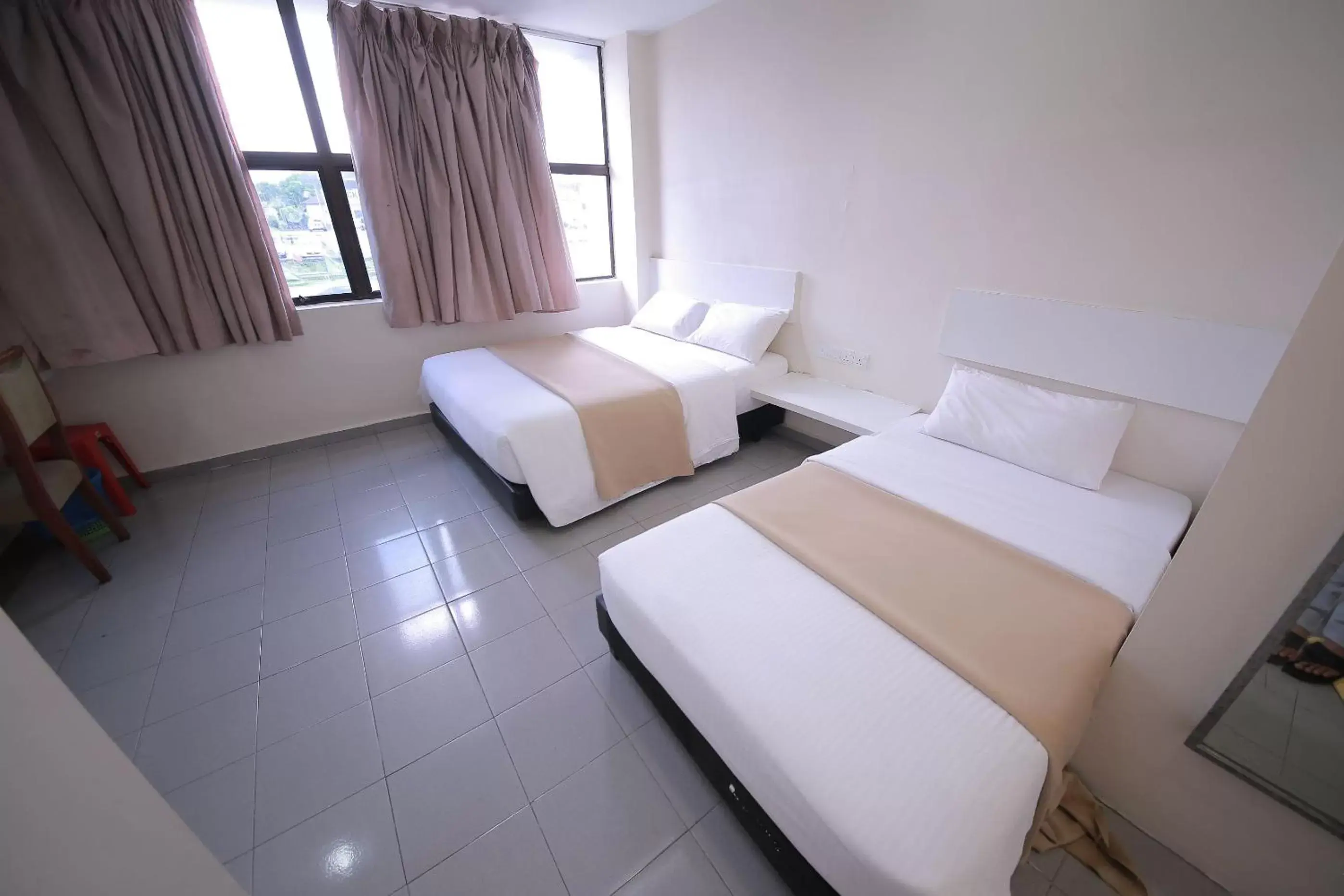 Photo of the whole room, Bed in Skudai Hotel