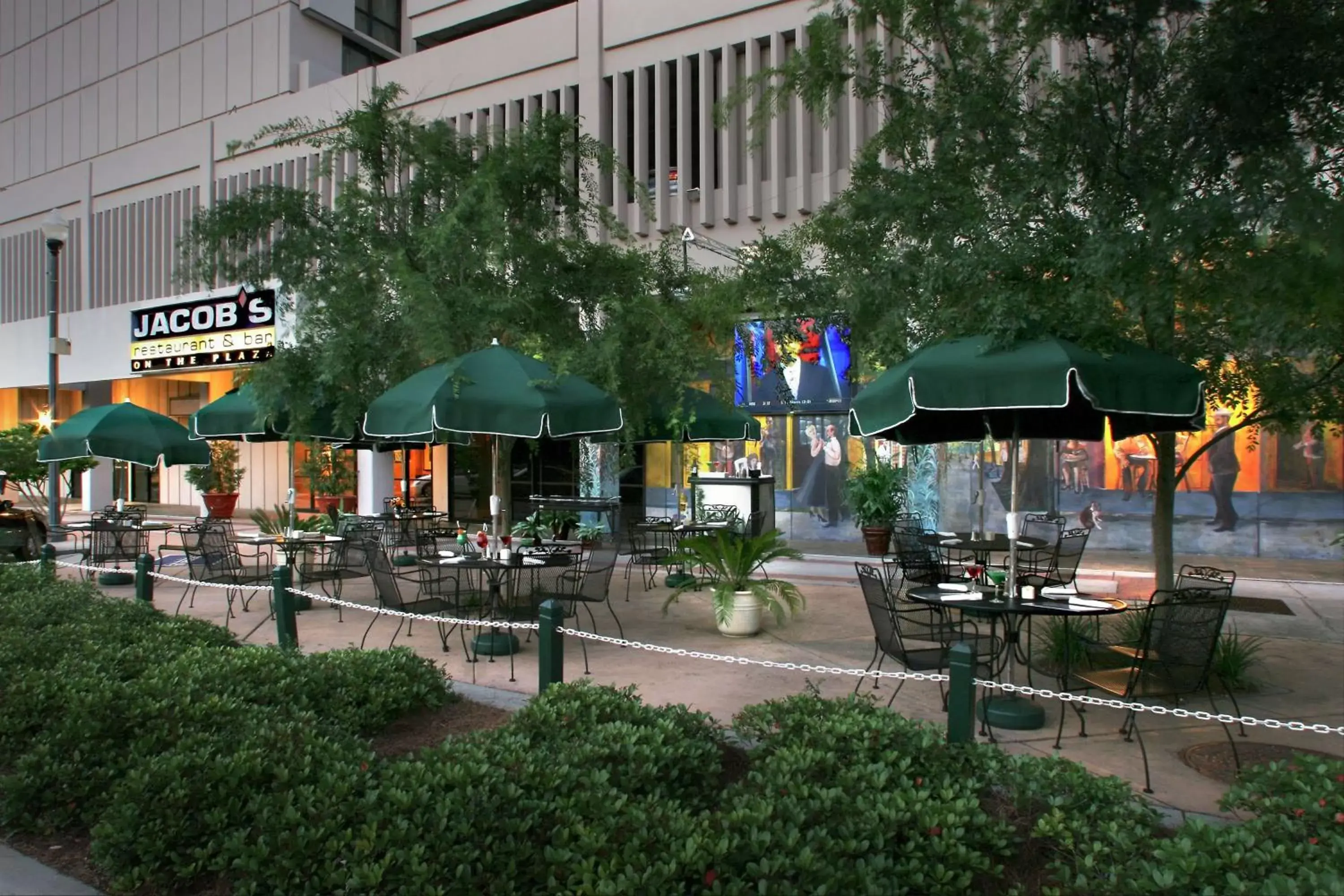 Restaurant/places to eat in DoubleTree by Hilton Hotel Tallahassee
